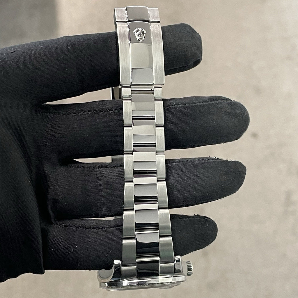 ROLEX DATEJUST 36mm BLACK DIAL OYSTERSTEEL DIAMOND BEZEL ref: 116200