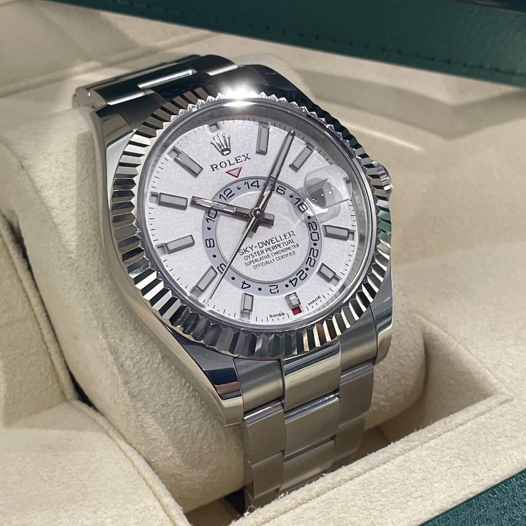 ROLEX SKY-DWELLER 42mm WHITE DIAL OYSTERSTEEL ref: 326934