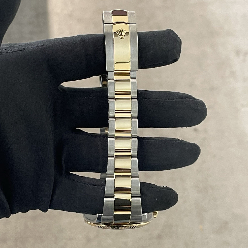 ROLEX DATEJUST 41mm BLACK DIAL YELLOW GOLD STEEL FLUTED BEZEL ref: 126333