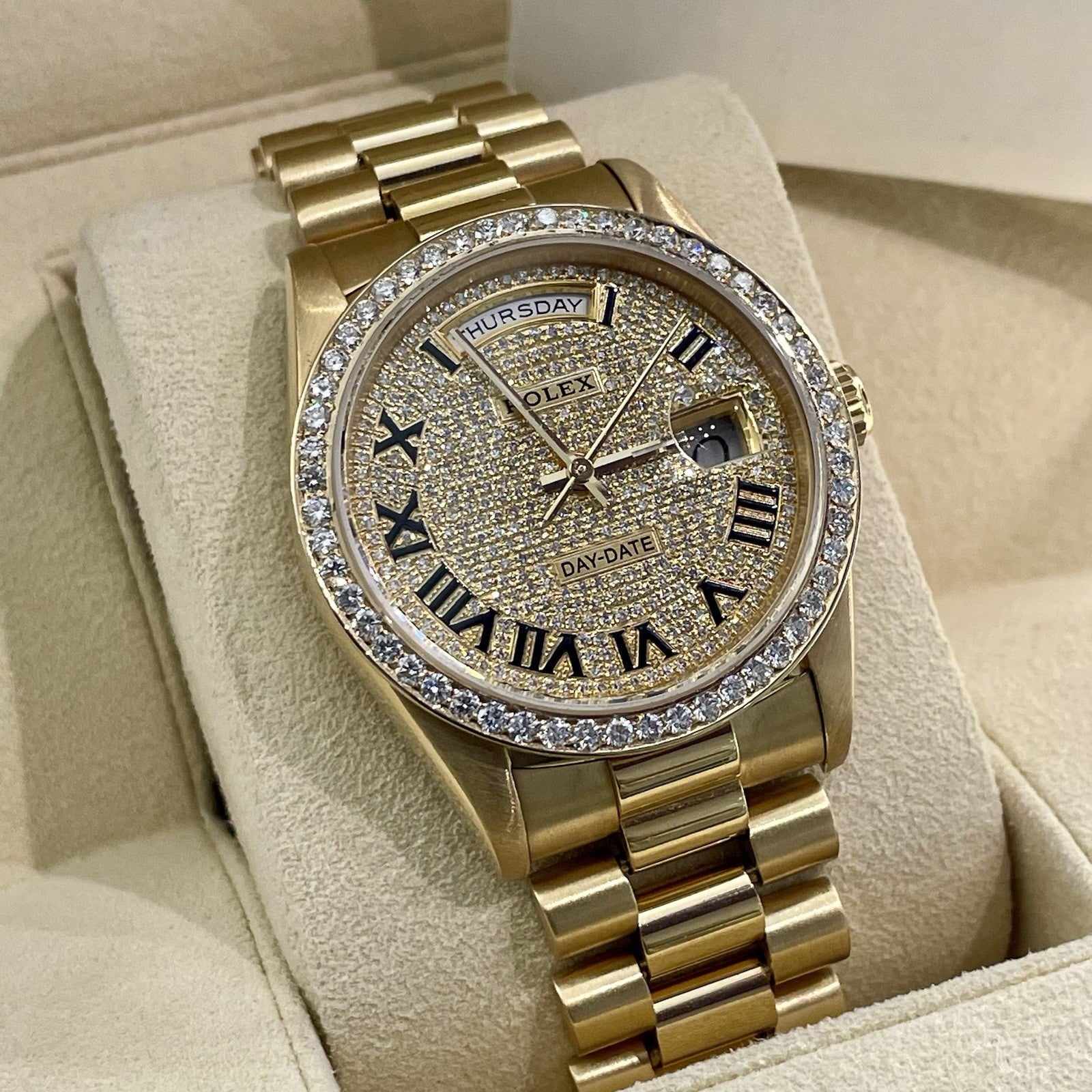 ROLEX DAY-DATE 36 PAVE ROMAN DIAL YELLOW GOLD PRESIDENTIAL DIA BEZEL ref: 18238