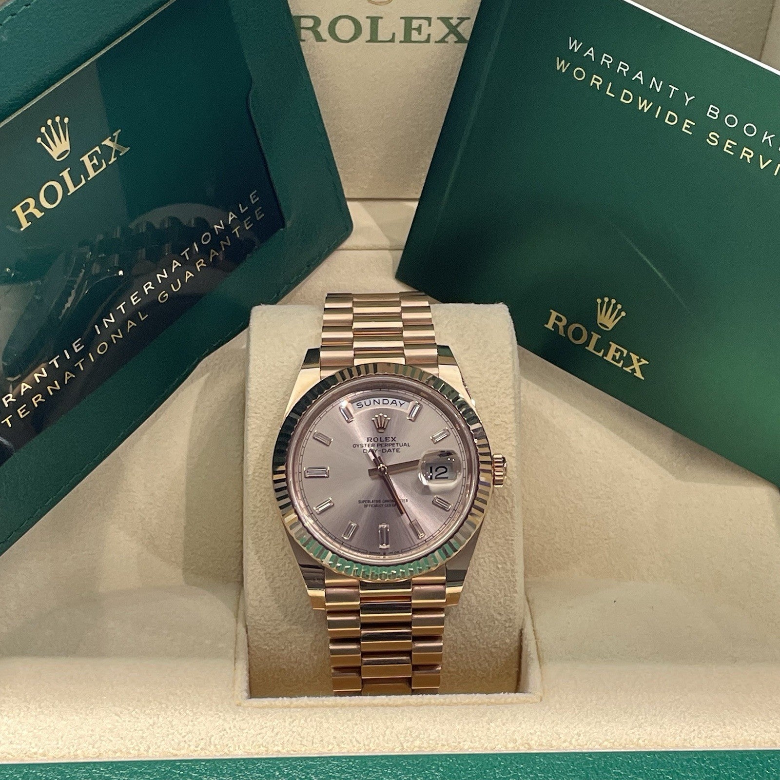 ROLEX DAY-DATE 40mm SUNDUST DIAMOND DIAL ROSE GOLD PRESIDENTIAL ref: 228235