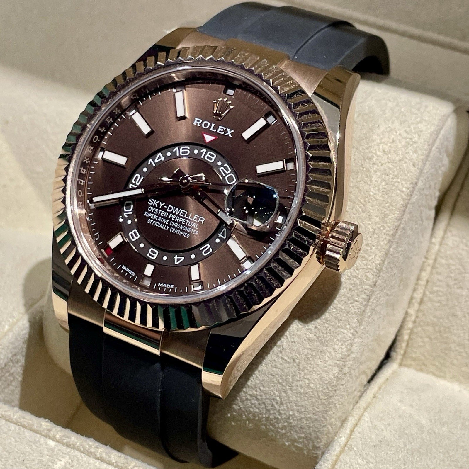 ROLEX SKY-DWELLER 42mm ROSE GOLD CHOCOLATE DIAL OYSTERFLEX ref: 326235