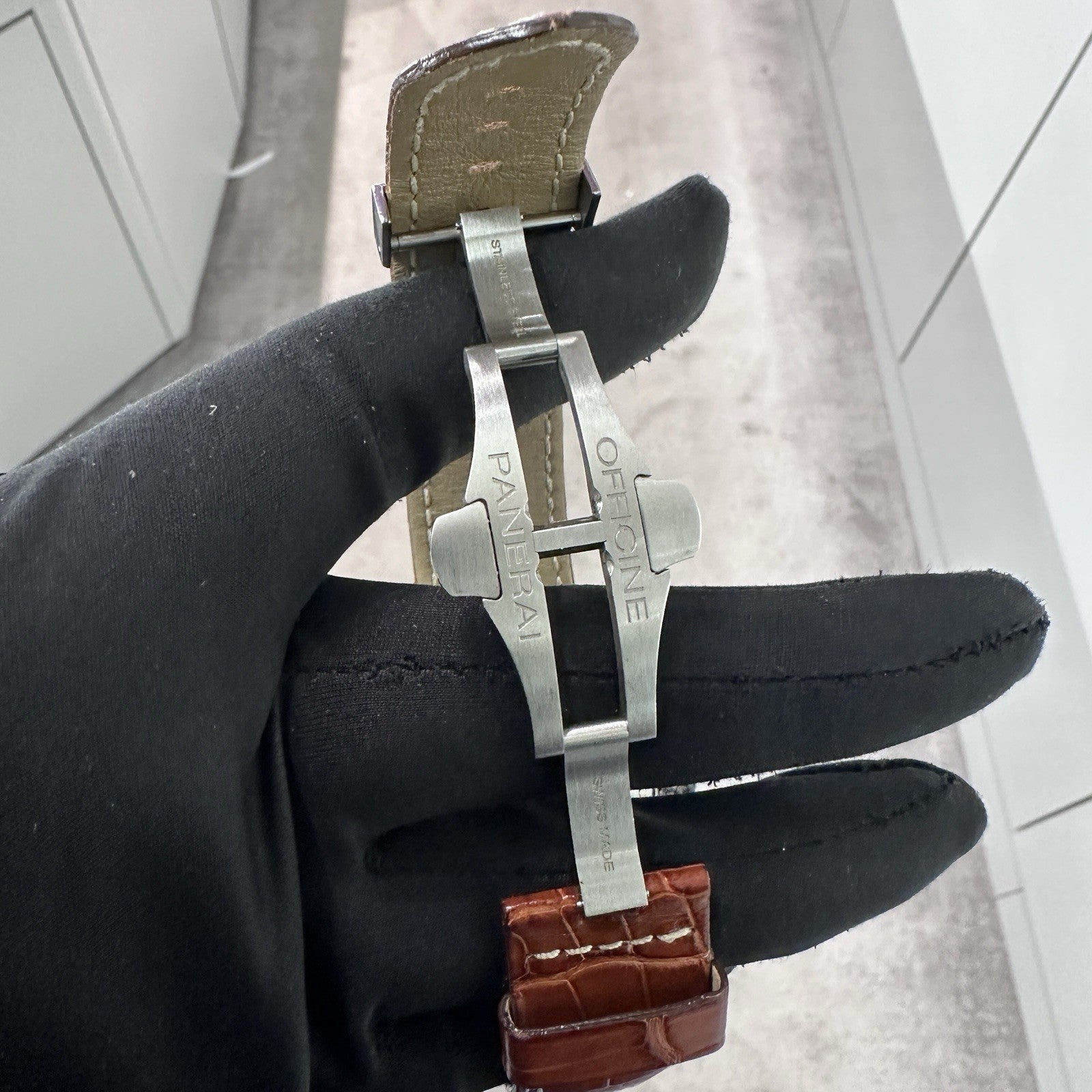 PANERAI LUMINOR GMT 44mm BLACK DIAL BROWN ALLIGATOR STAINLESS ref: PAM00088