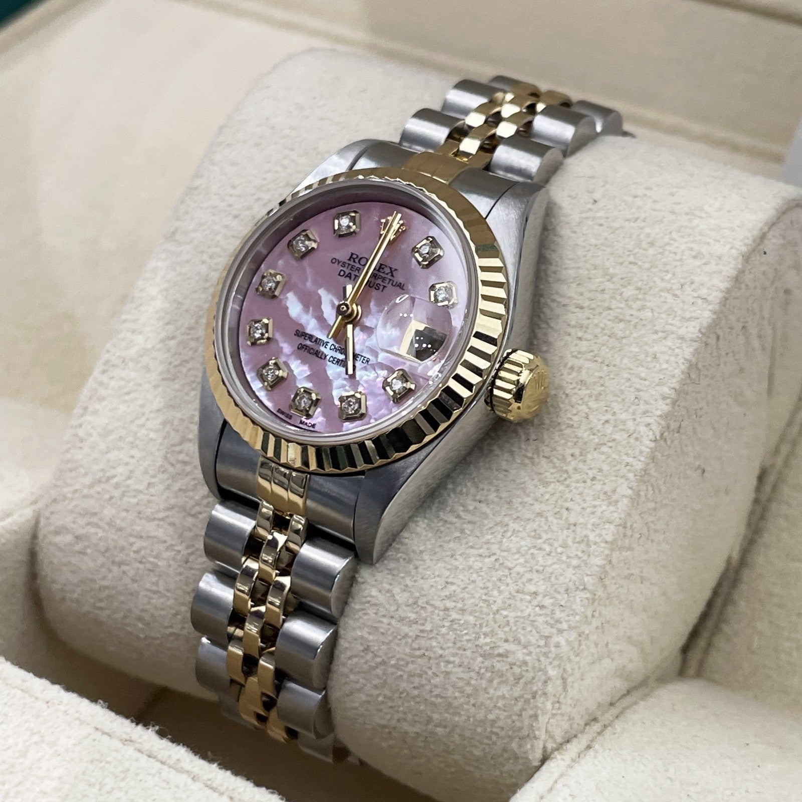 ROLEX LADY-DATEJUST 26mm PINK MOTHER OF PEARL DIAL FLUTED BEZEL ref: 69173