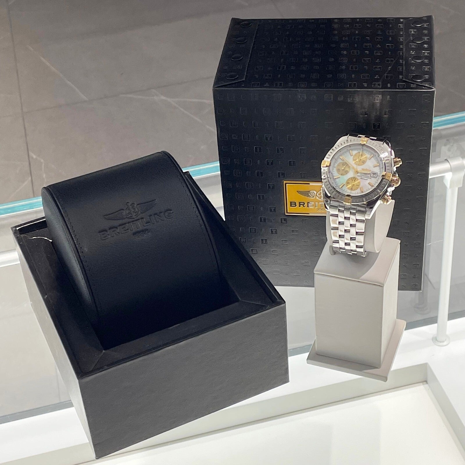 BREITLING CHRONOMAT EVOLUTION 44mm MOP DIAL YELLOW GOLD STAINLESS ref: B13356