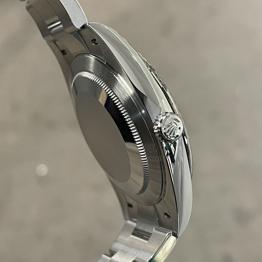 ROLEX DATEJUST 41mm BLUE DIAMOND DIAL OYSTERSTEEL FLUTED BEZEL ref: 126334