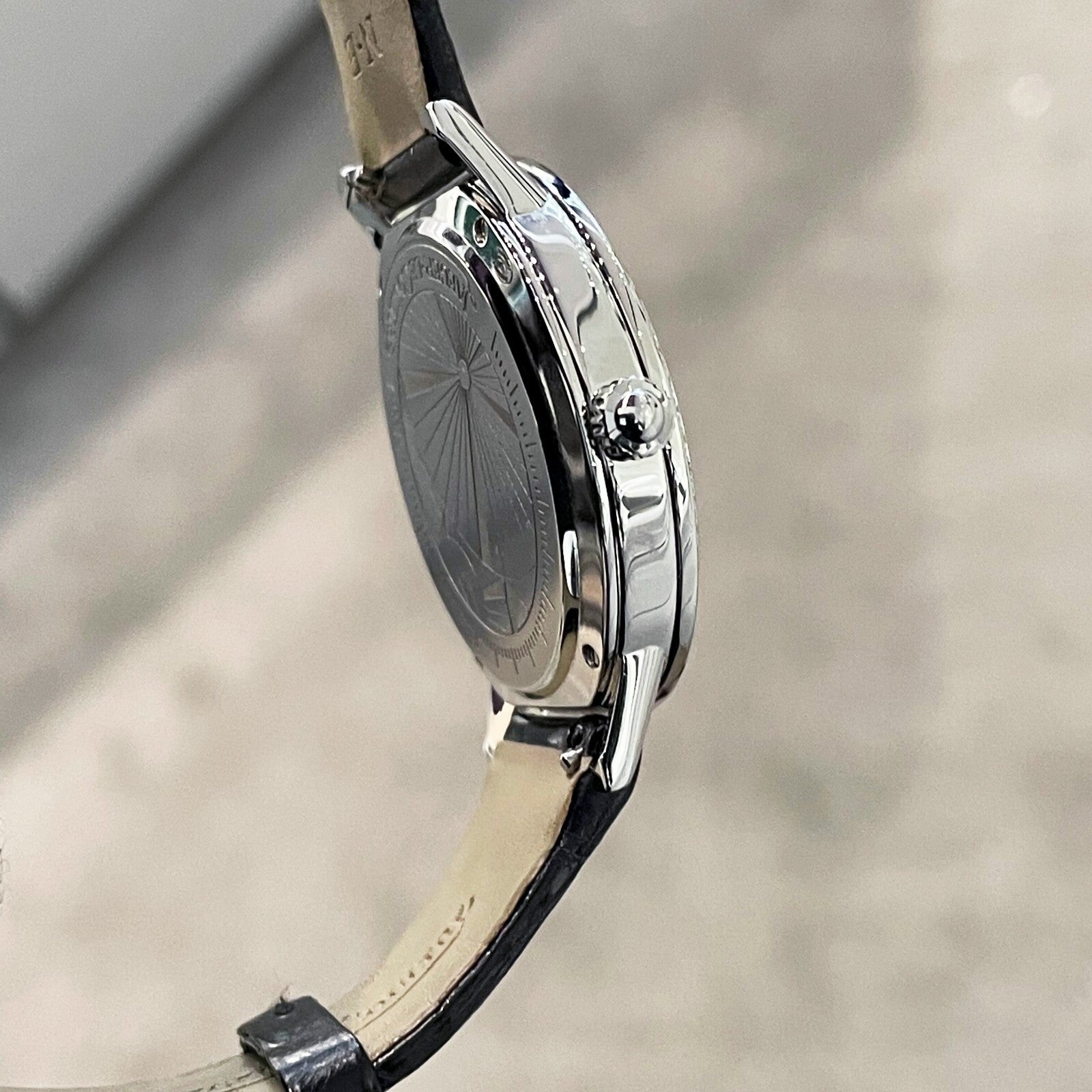 JAEGER-LeCOULTRE RENDEZ-VOUZ 34mm FACTORY DIAMONDS BLACK ALLIGATOR ref: Q3478422