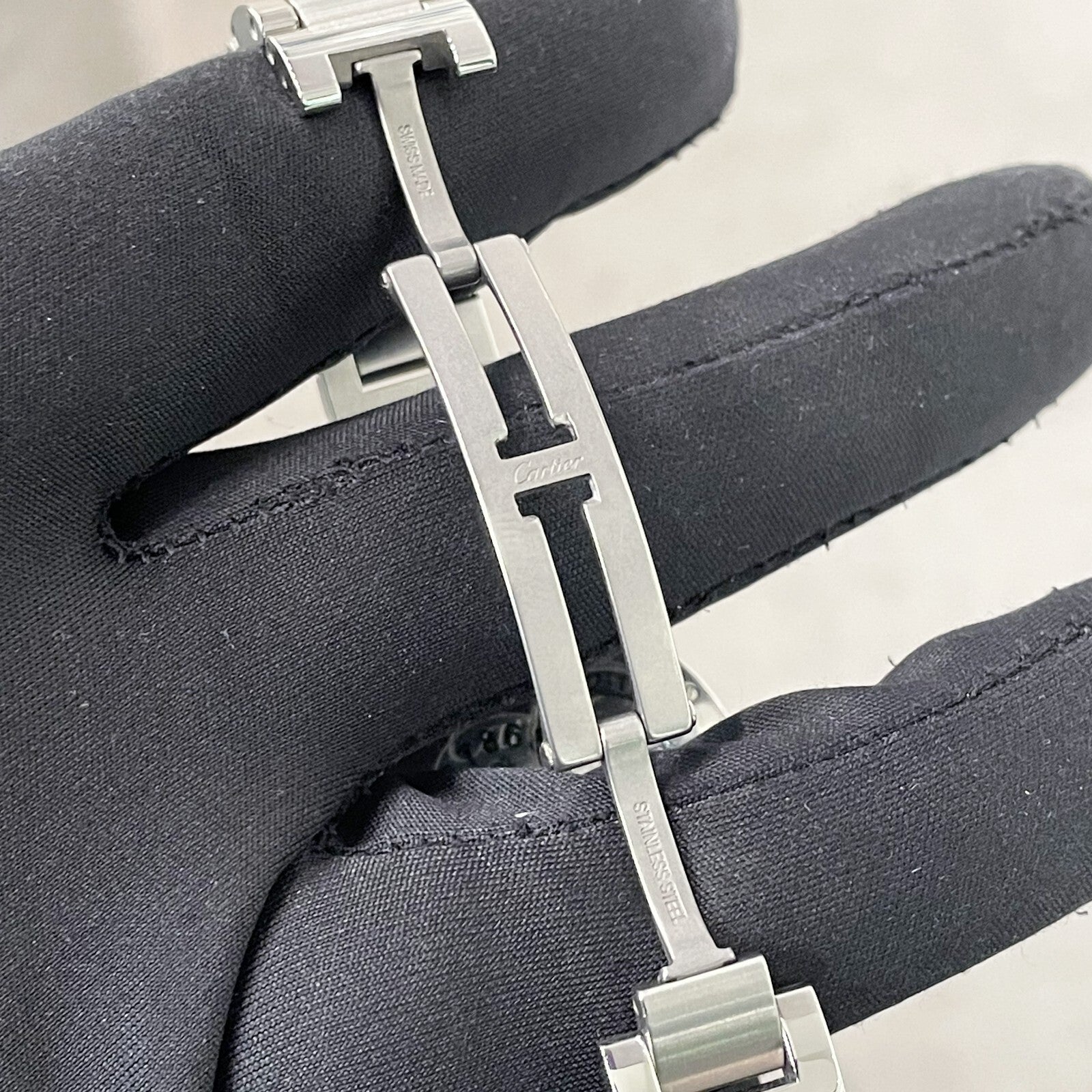 CARTIER BALLON BLEU 33mm RED DIAL DIAMOND BEZEL STAINLESS STEEL ref: WSBB0052