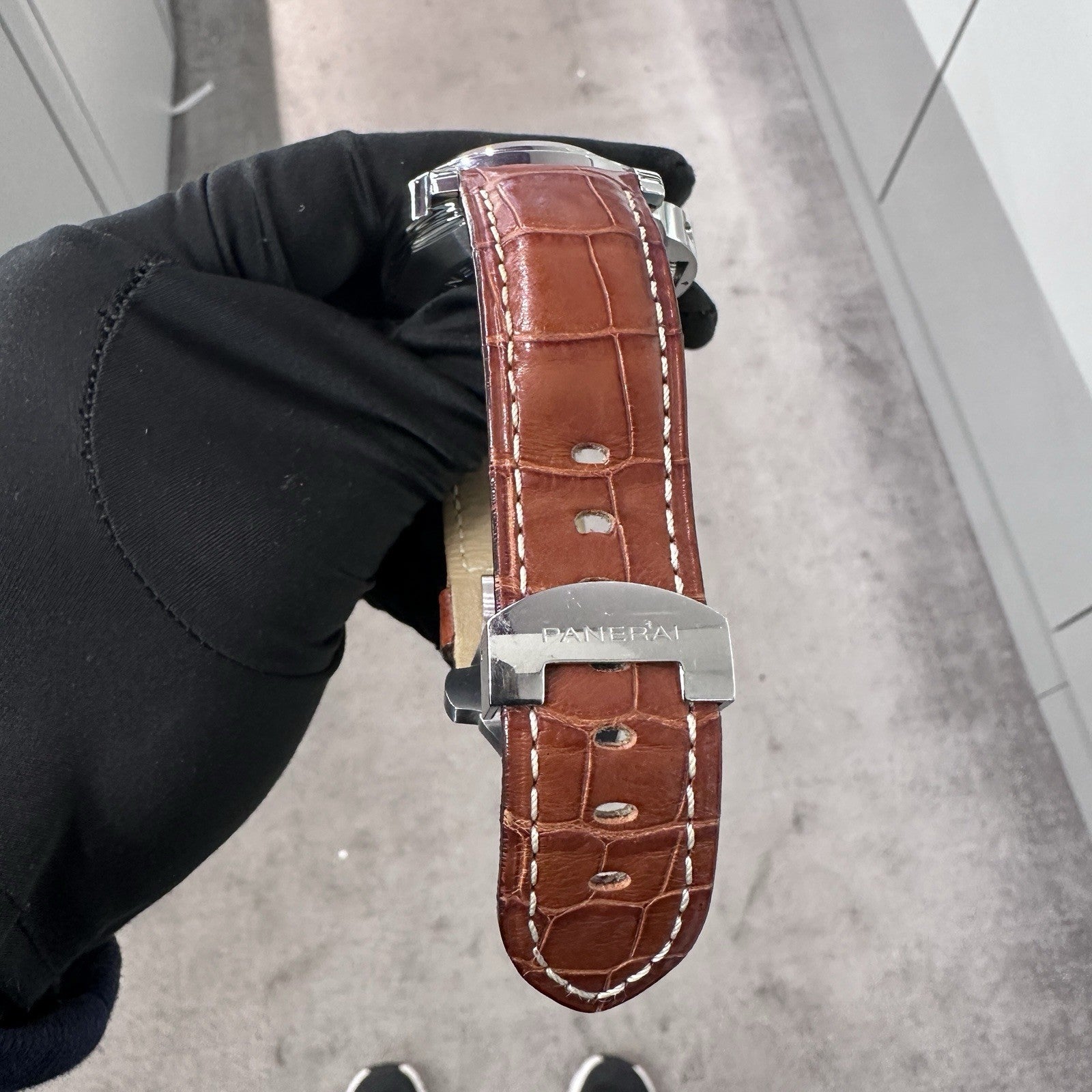 PANERAI LUMINOR GMT 44mm BLACK DIAL BROWN ALLIGATOR STAINLESS ref: PAM00088