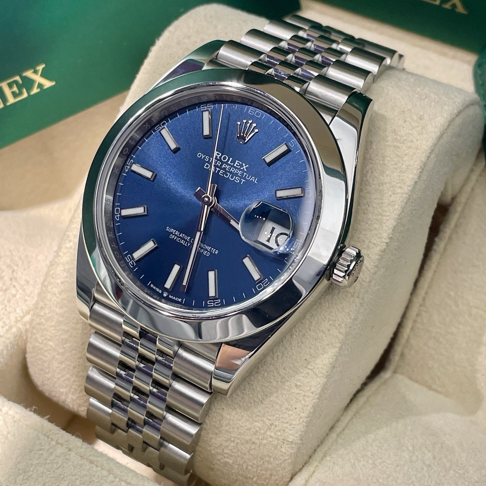 ROLEX DATEJUST 41mm BLUE DIAL STAINLESS STEEL JUBILEE SMOOTH BEZEL ref: 126300