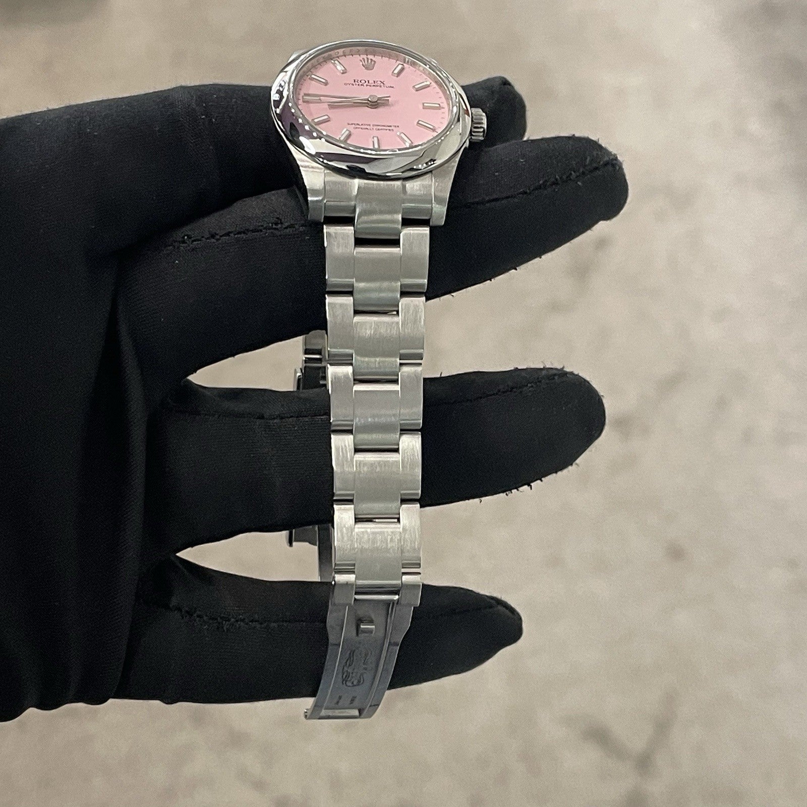 ROLEX OYSTER PERPETUAL 31mm CANDY PINK DIAL OYSTERSTEEL ref: 177200