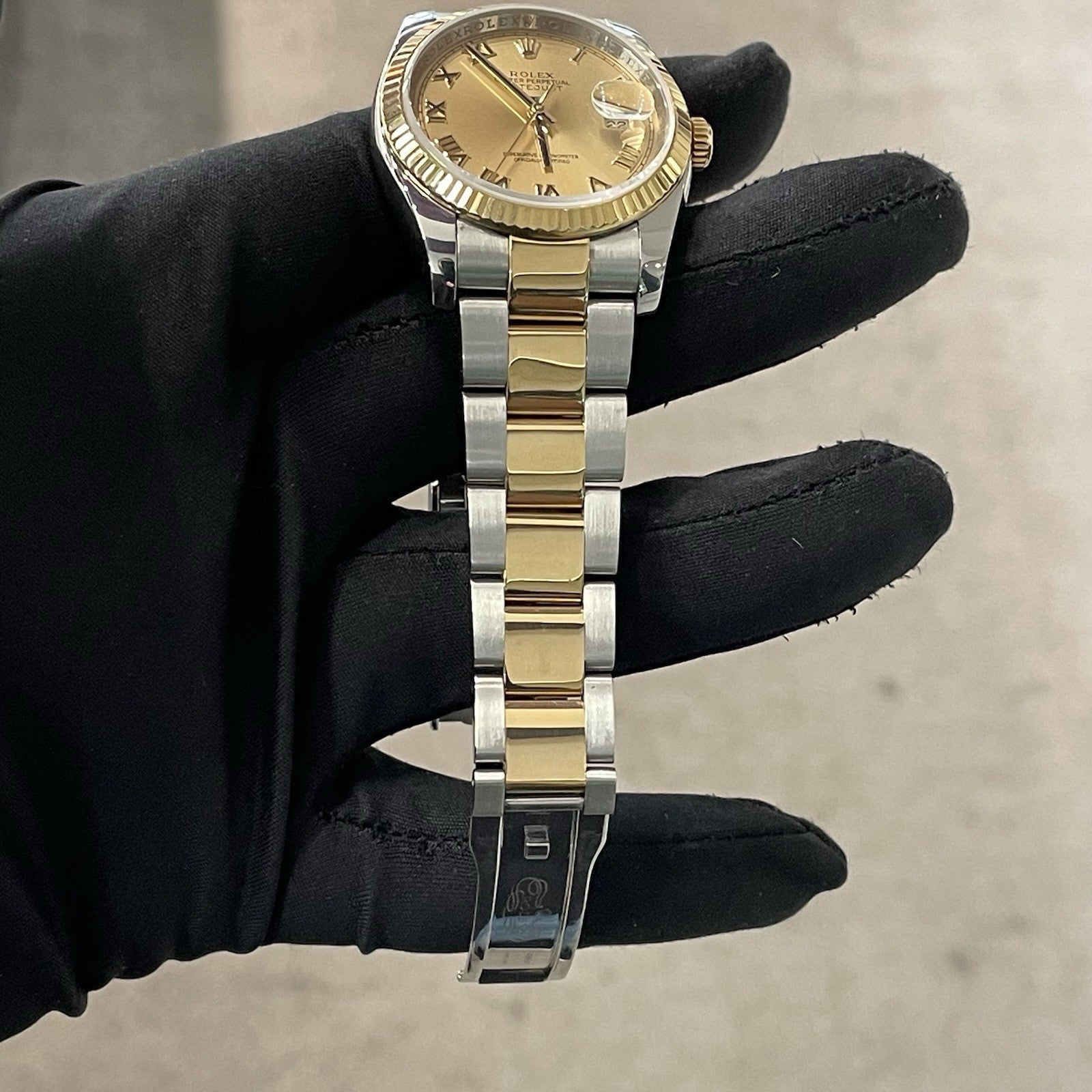 ROLEX DATEJUST 36 CHAMPAGNE ROMAN YELLOW GOLD OYSTERSTEEL FLUTED ref: 116233