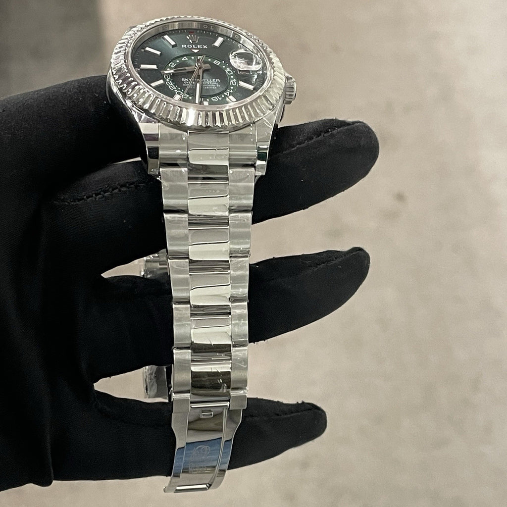 ROLEX SKY-DWELLER 42mm GREEN DIAL OYSTERSTEEL WHITE GOLD FLUTED ref: 336934