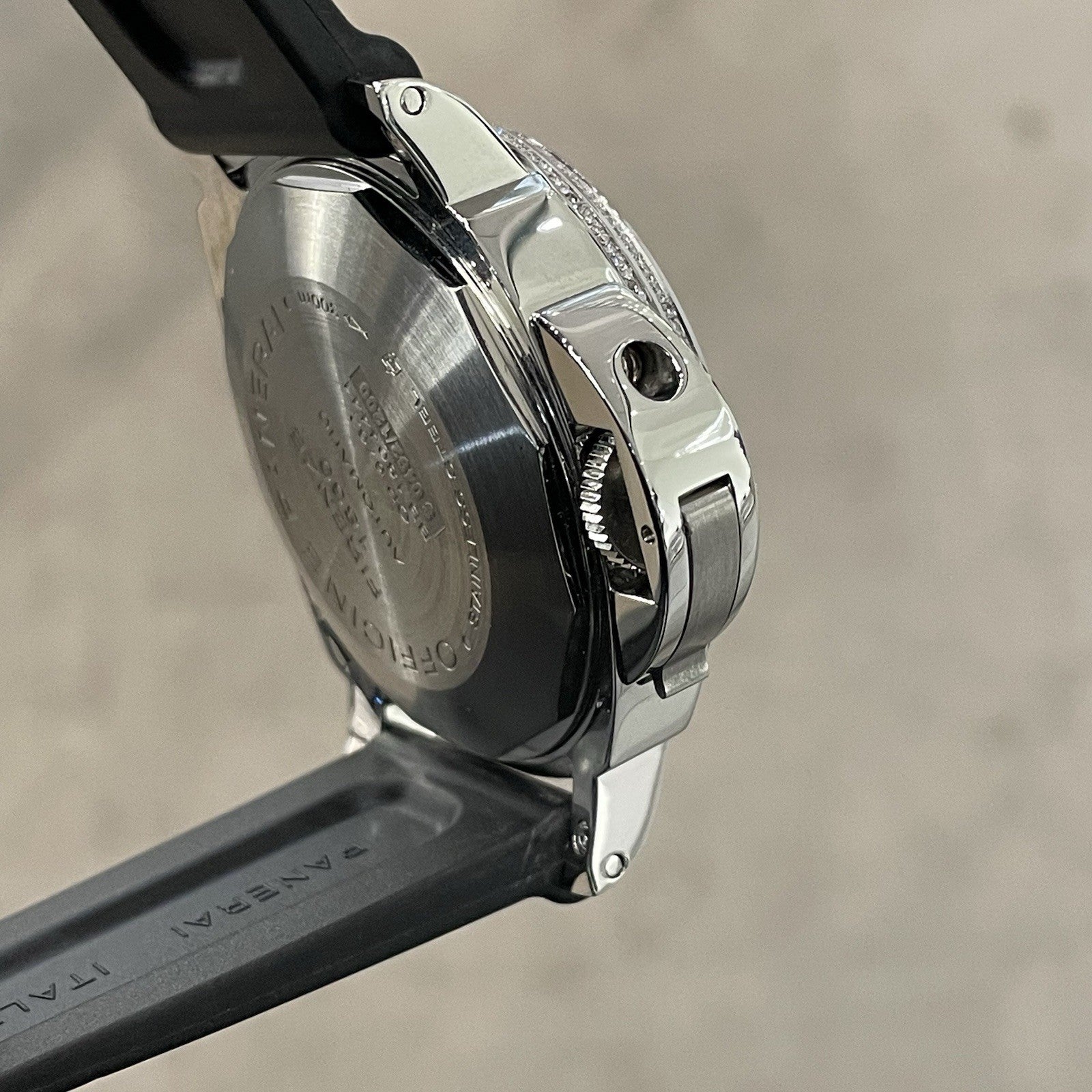 PANERAI LUMINOR POWER RESERVE 44mm BLACK DIAL DIAMOND BEZEL ref: PAM00090