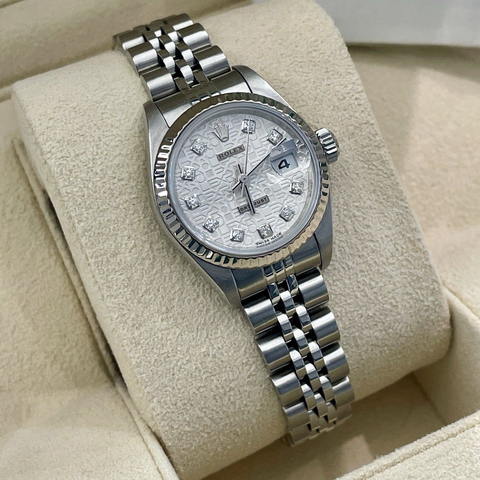 ROLEX DATEJUST 26mm SILVER ANNIVERSARY DIAMOND DIAL STAINLESS JUBILEE ref: 79174