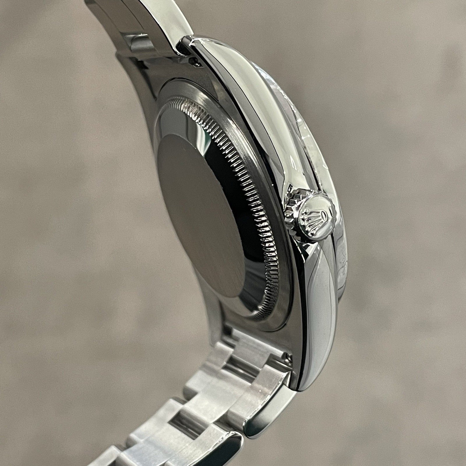 ROLEX DATEJUST 36mm BLACK DIAL OYSTERSTEEL DIAMOND BEZEL ref: 116200