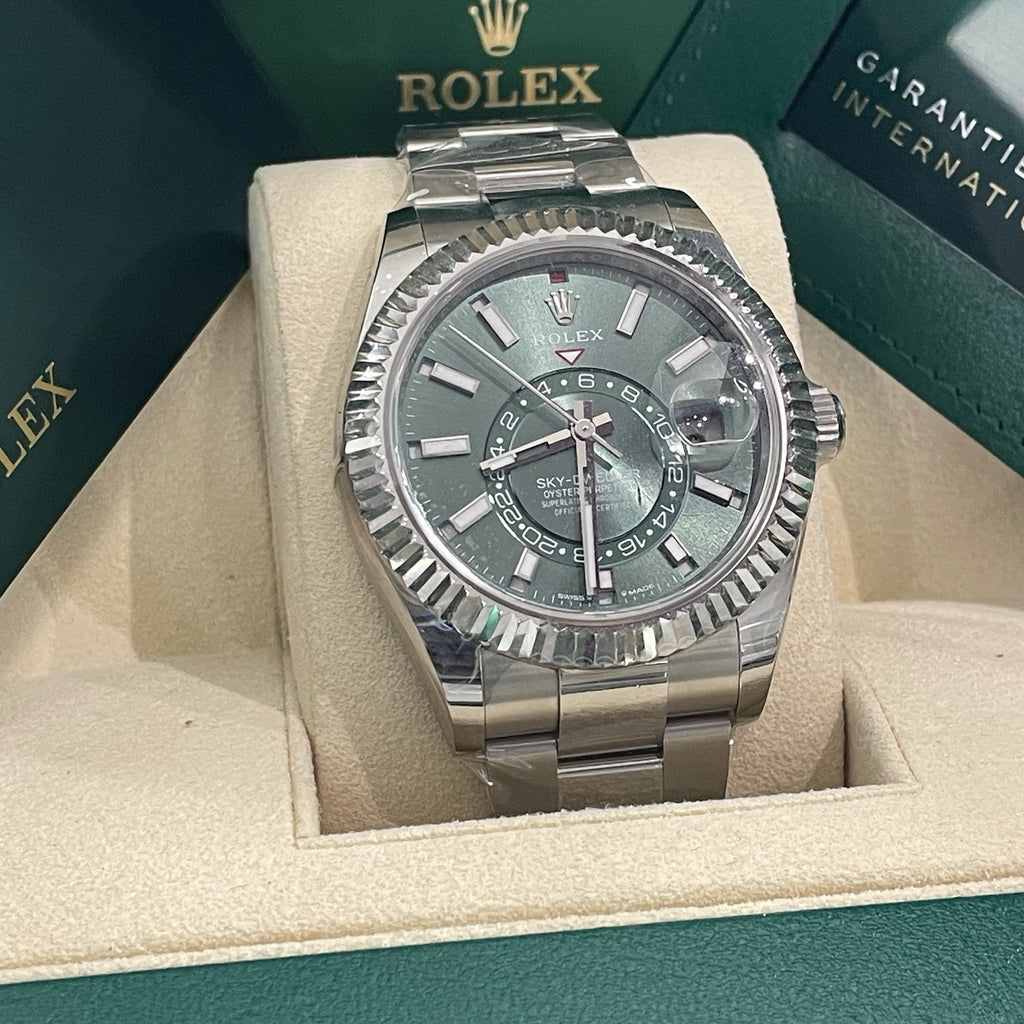 ROLEX SKY-DWELLER 42mm GREEN DIAL OYSTERSTEEL WHITE GOLD FLUTED ref: 336934