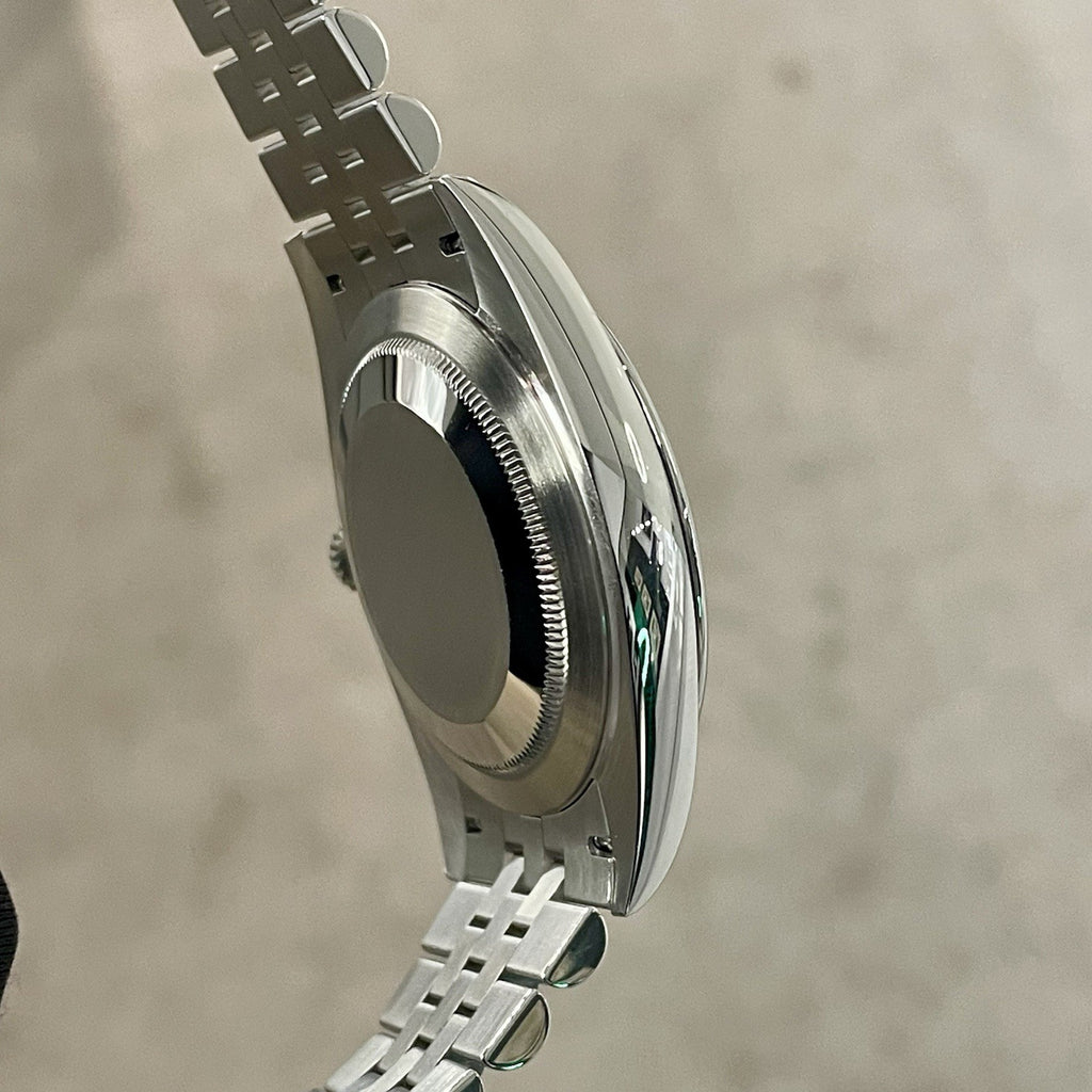 ROLEX DATEJUST 41mm BLUE DIAL STAINLESS STEEL JUBILEE SMOOTH BEZEL ref: 126300