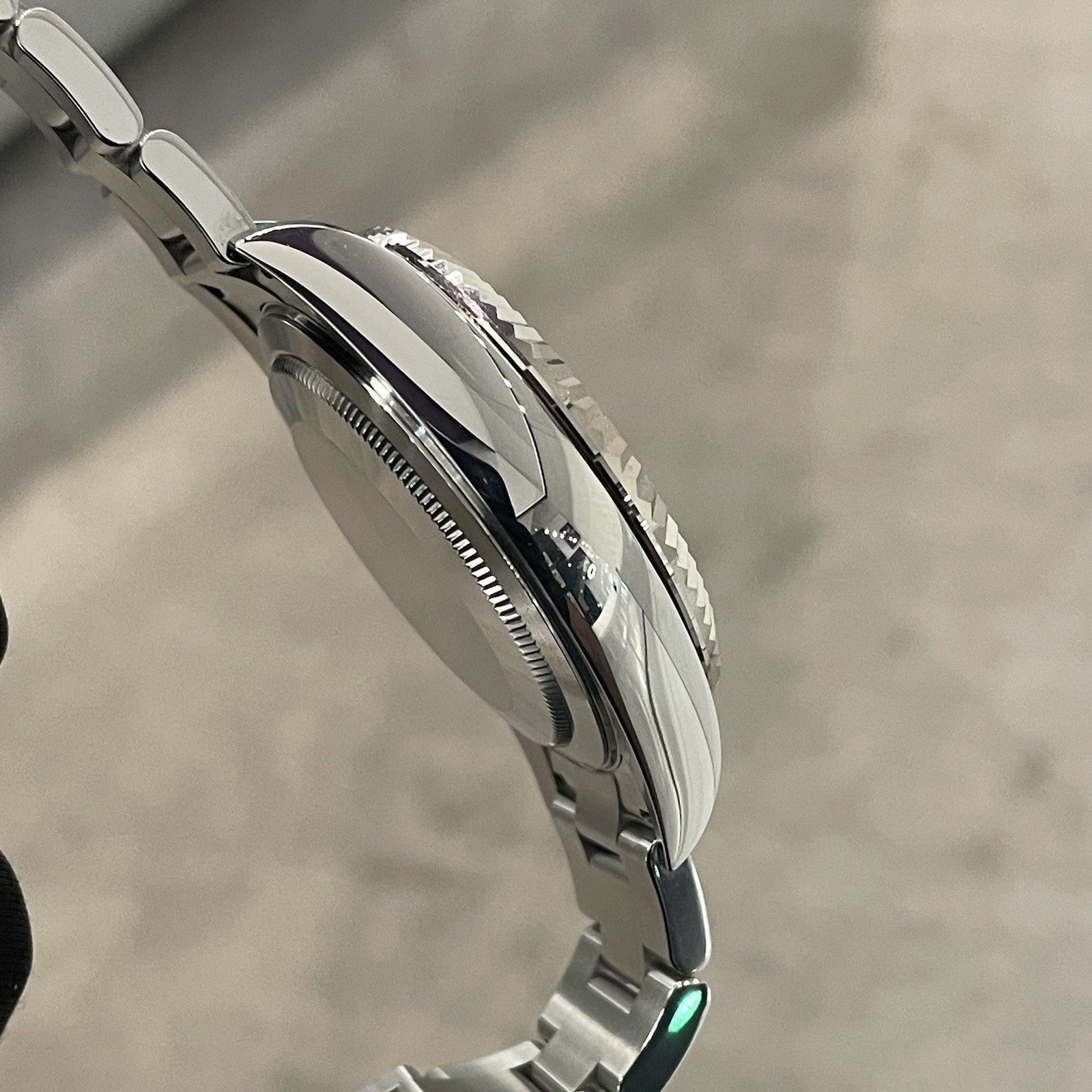 ROLEX SKY-DWELLER 42mm WHITE DIAL OYSTERSTEEL ref: 326934