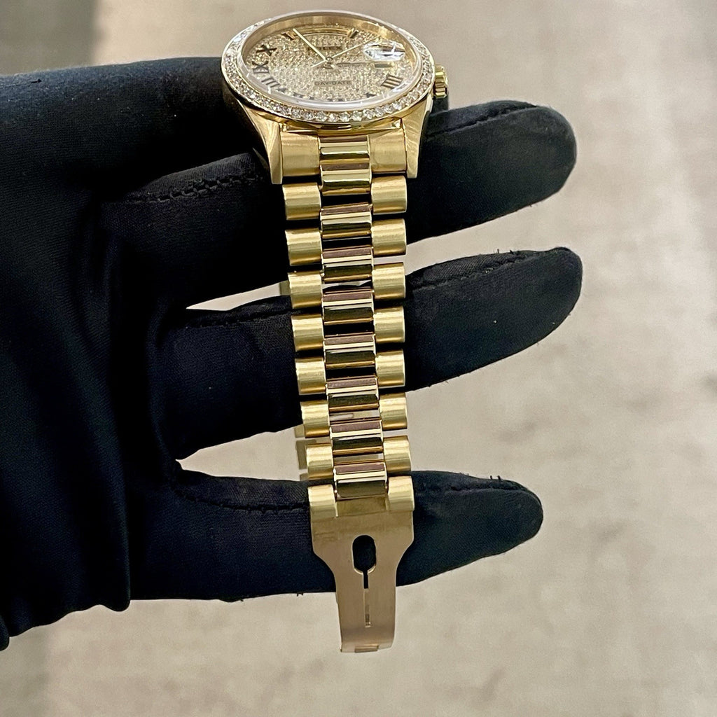 ROLEX DAY-DATE 36 PAVE ROMAN DIAL YELLOW GOLD PRESIDENTIAL DIA BEZEL ref: 18238