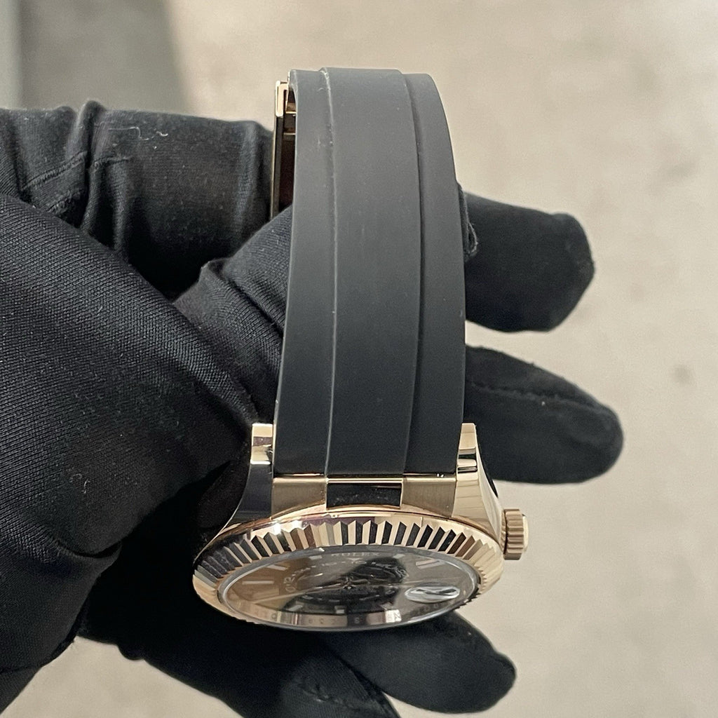 ROLEX SKY-DWELLER 42mm ROSE GOLD CHOCOLATE DIAL OYSTERFLEX ref: 326235