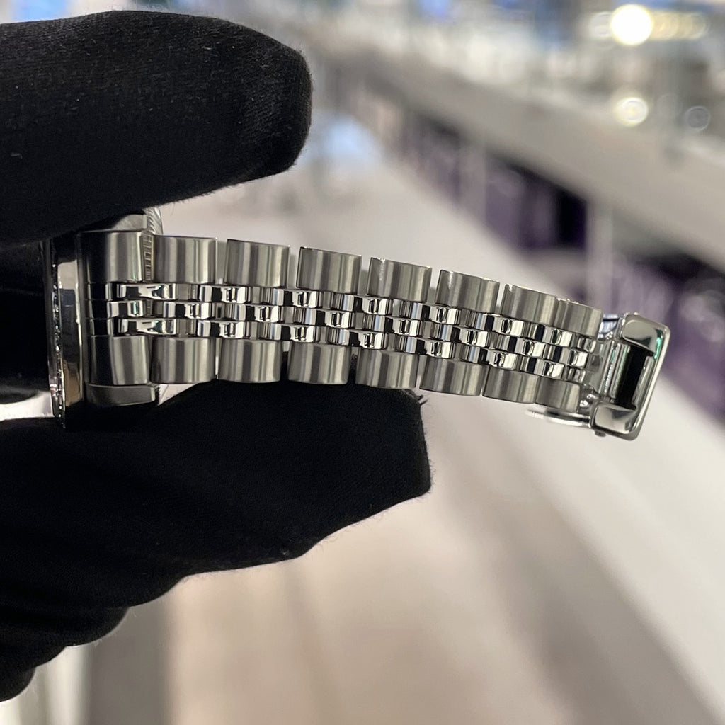 ROLEX LADY-DATEJUST 26mm MOTHER OF PEARL DIAL DIAMOND BEZEL JUBILEE ref: 69174