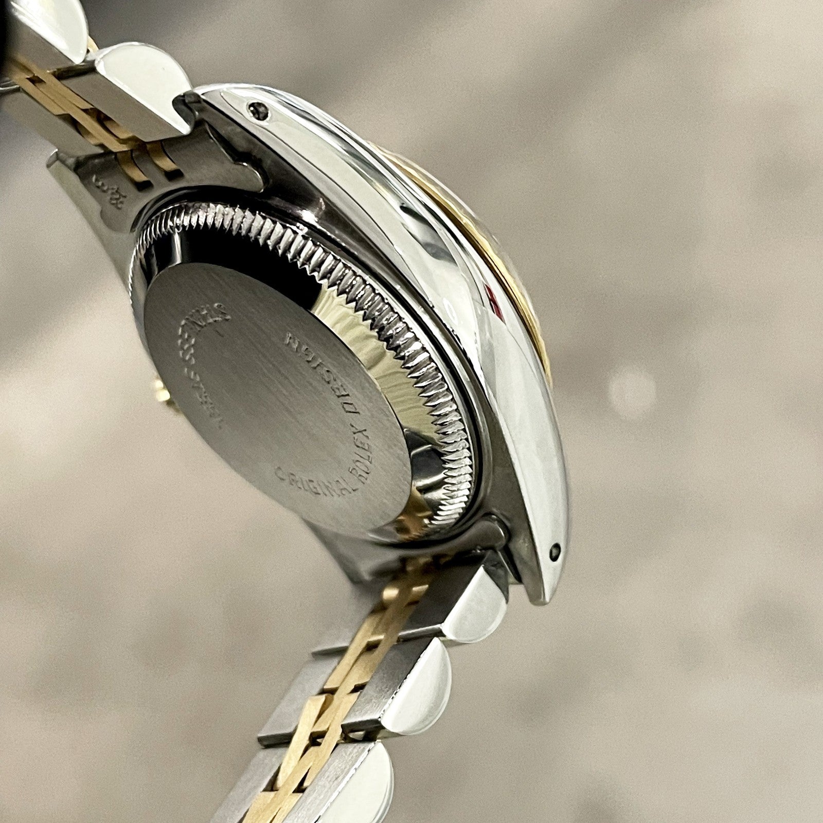ROLEX LADY-DATEJUST 26mm MOTHER OF PEARL DIAL FLUTED BEZEL JUBILEE ref: 69173