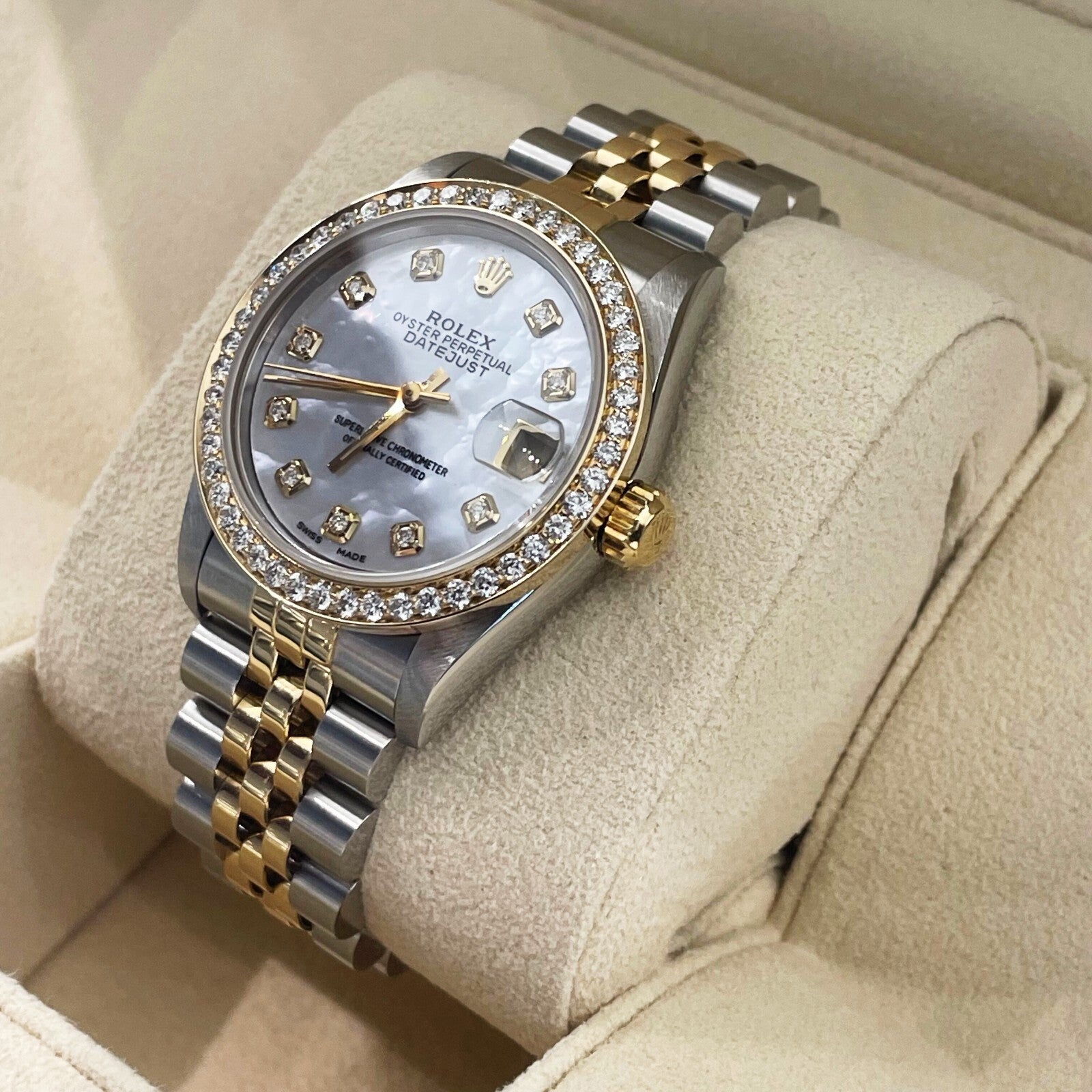 ROLEX DATEJUST 31mm MOTHER OF PEARL 2-TONE JUBILEE DIAMOND BEZEL ref: 68273