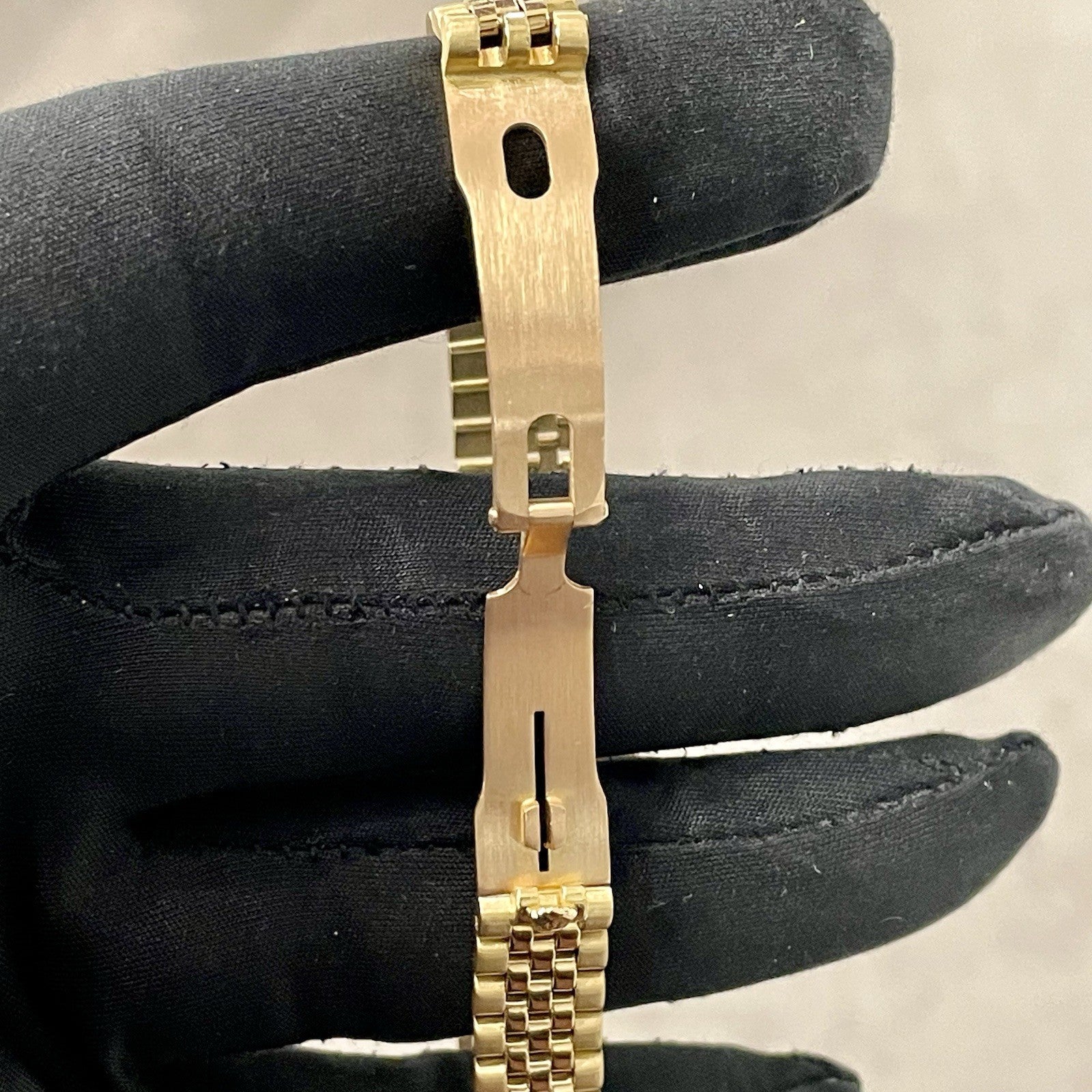 ROLEX DATEJUST 26mm YELLOW GOLD WHITE DIAMOND DIAL DIAMOND CASE ref: 69178