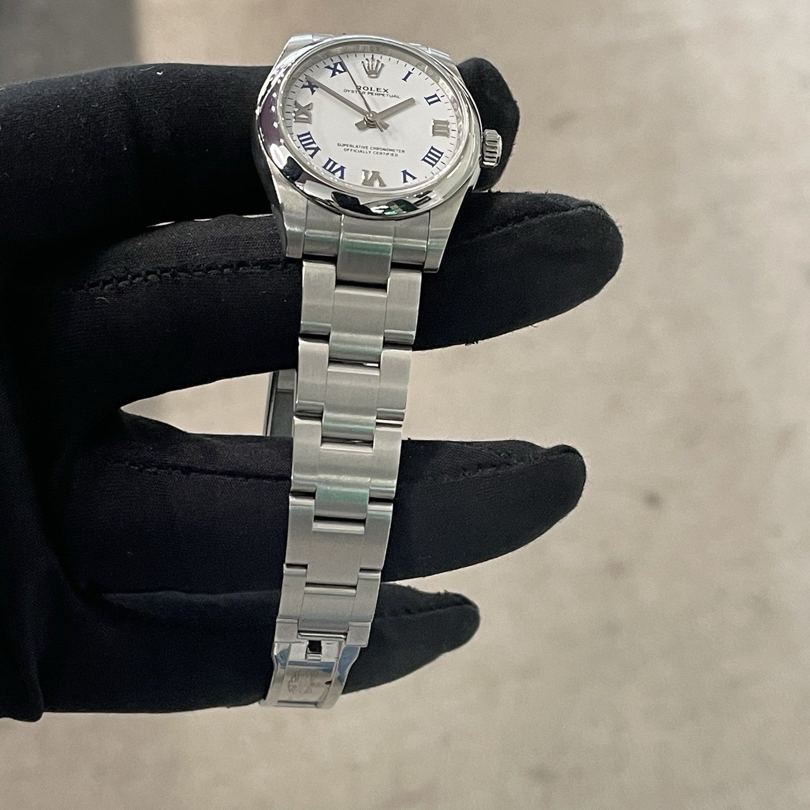 ROLEX OYSTER PERPETUAL 31mm WHITE ROMAN DIAL OYSTERSTEEL ref: 177200