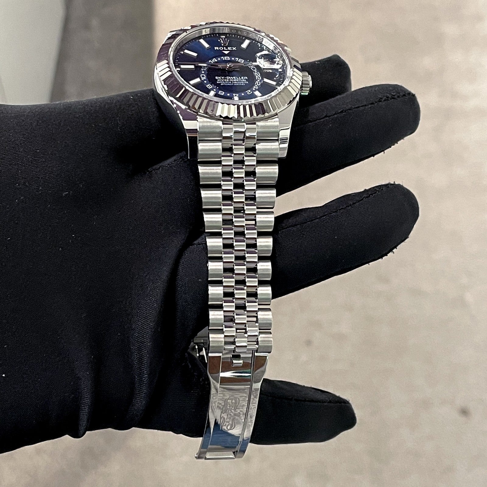 ROLEX SKY-DWELLER 42mm BLUE DIAL STAINLESS STEEL JUBILEE ref: 336934