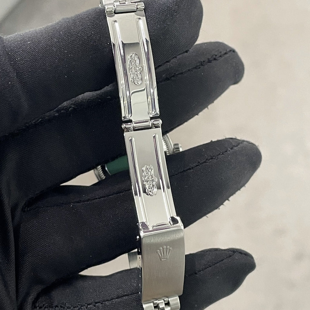 ROLEX LADY-DATEJUST 26mm MOTHER OF PEARL DIAL DIAMOND BEZEL JUBILEE ref: 69174