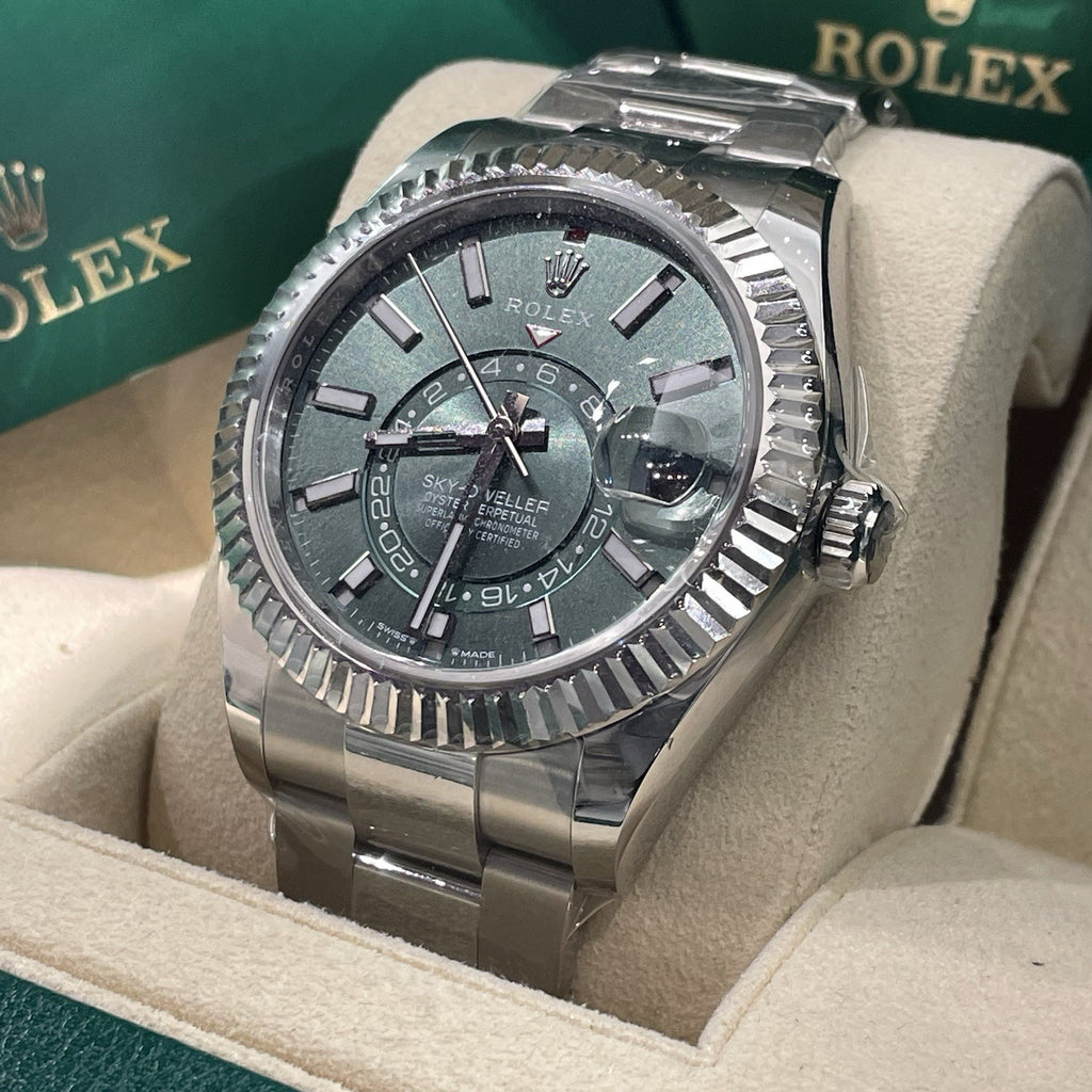 ROLEX SKY-DWELLER 42mm GREEN DIAL OYSTERSTEEL WHITE GOLD FLUTED ref: 336934