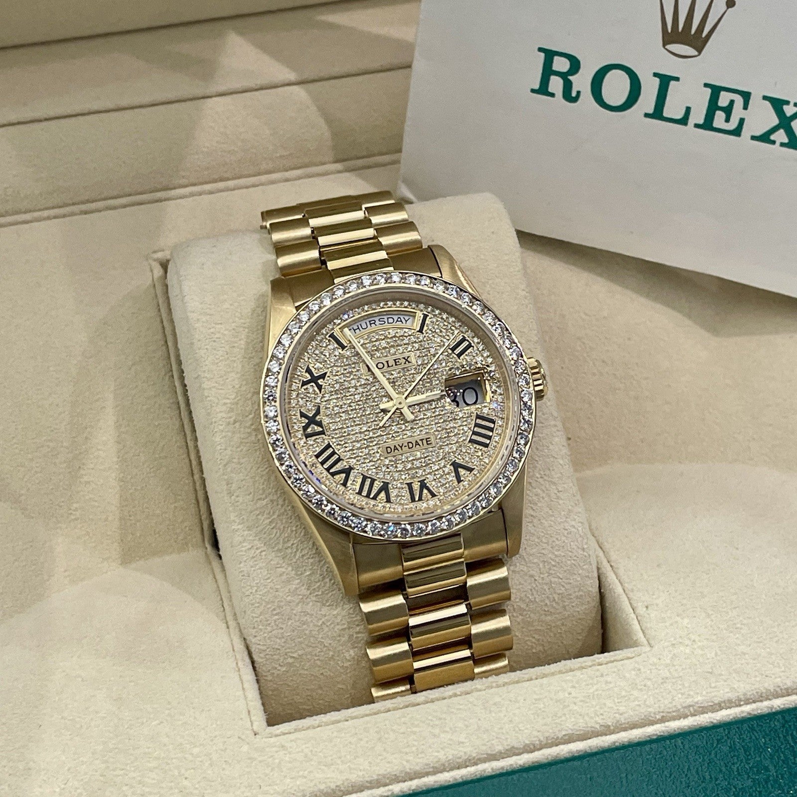 ROLEX DAY-DATE 36 PAVE ROMAN DIAL YELLOW GOLD PRESIDENTIAL DIA BEZEL ref: 18238