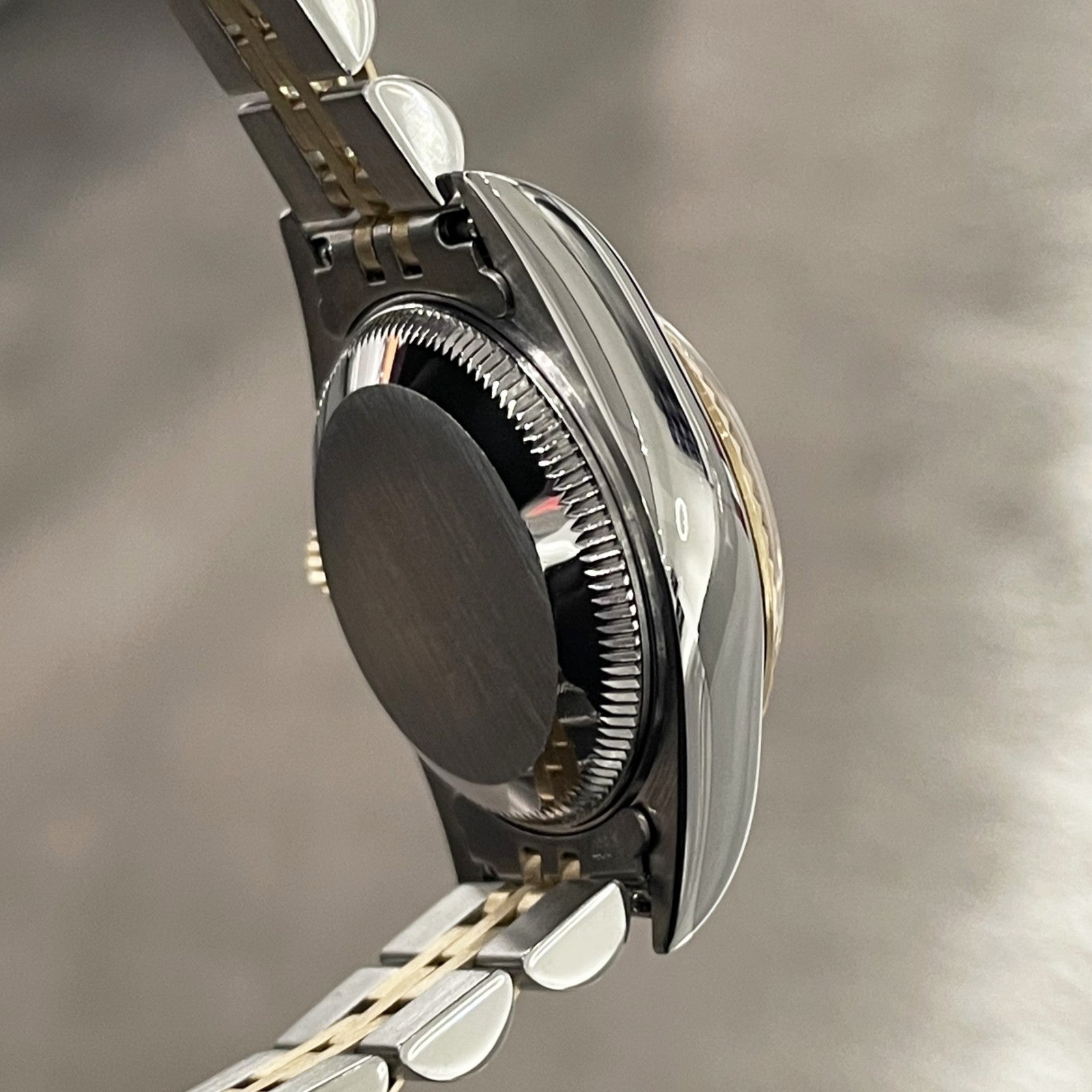 ROLEX LADY-DATEJUST 26mm PINK MOTHER OF PEARL DIAL FLUTED BEZEL ref: 69173