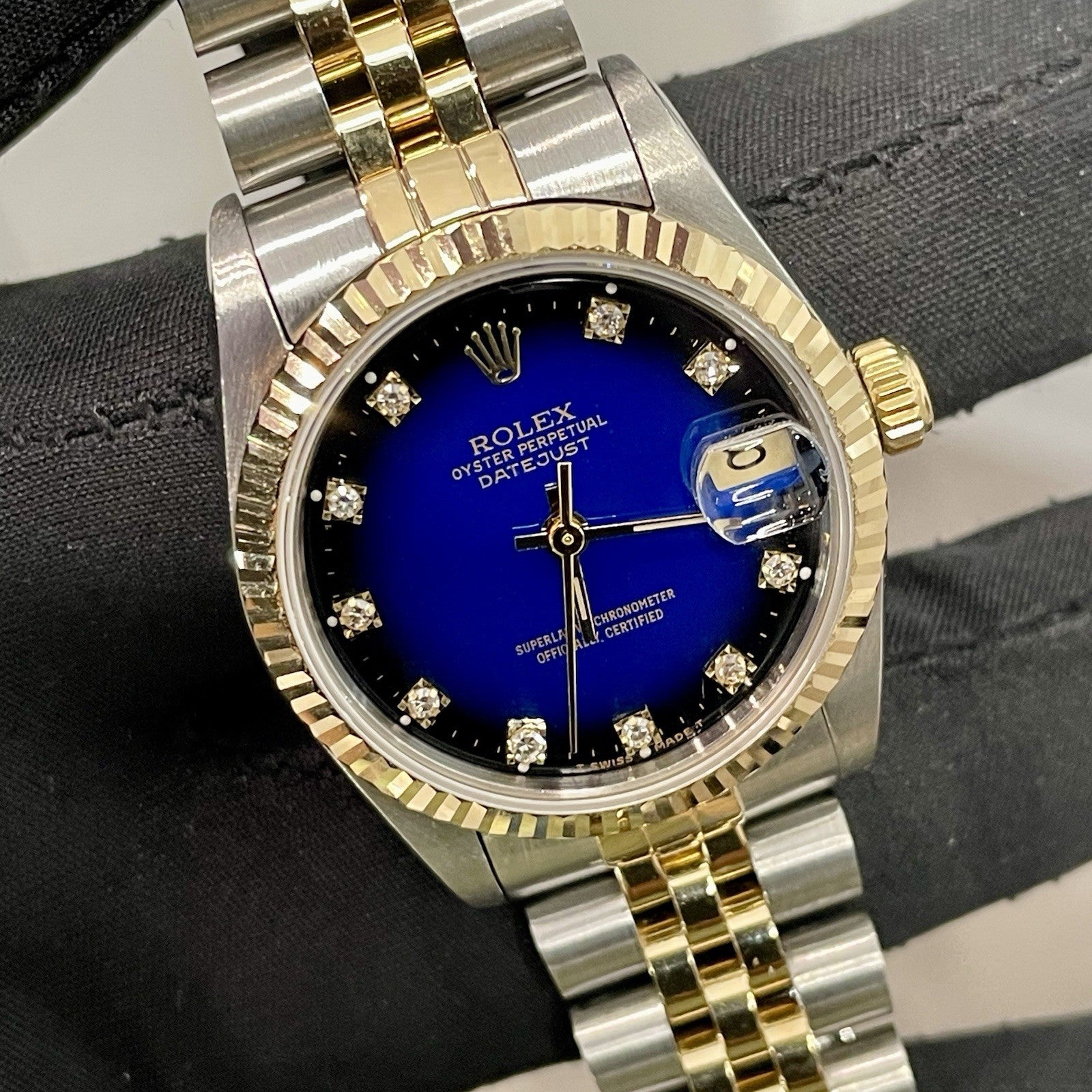 ROLEX DATEJUST 31mm FACTORY BLUE VIGNETTE DIAMOND DIAL JUBILEE FLUTED ref: 68273