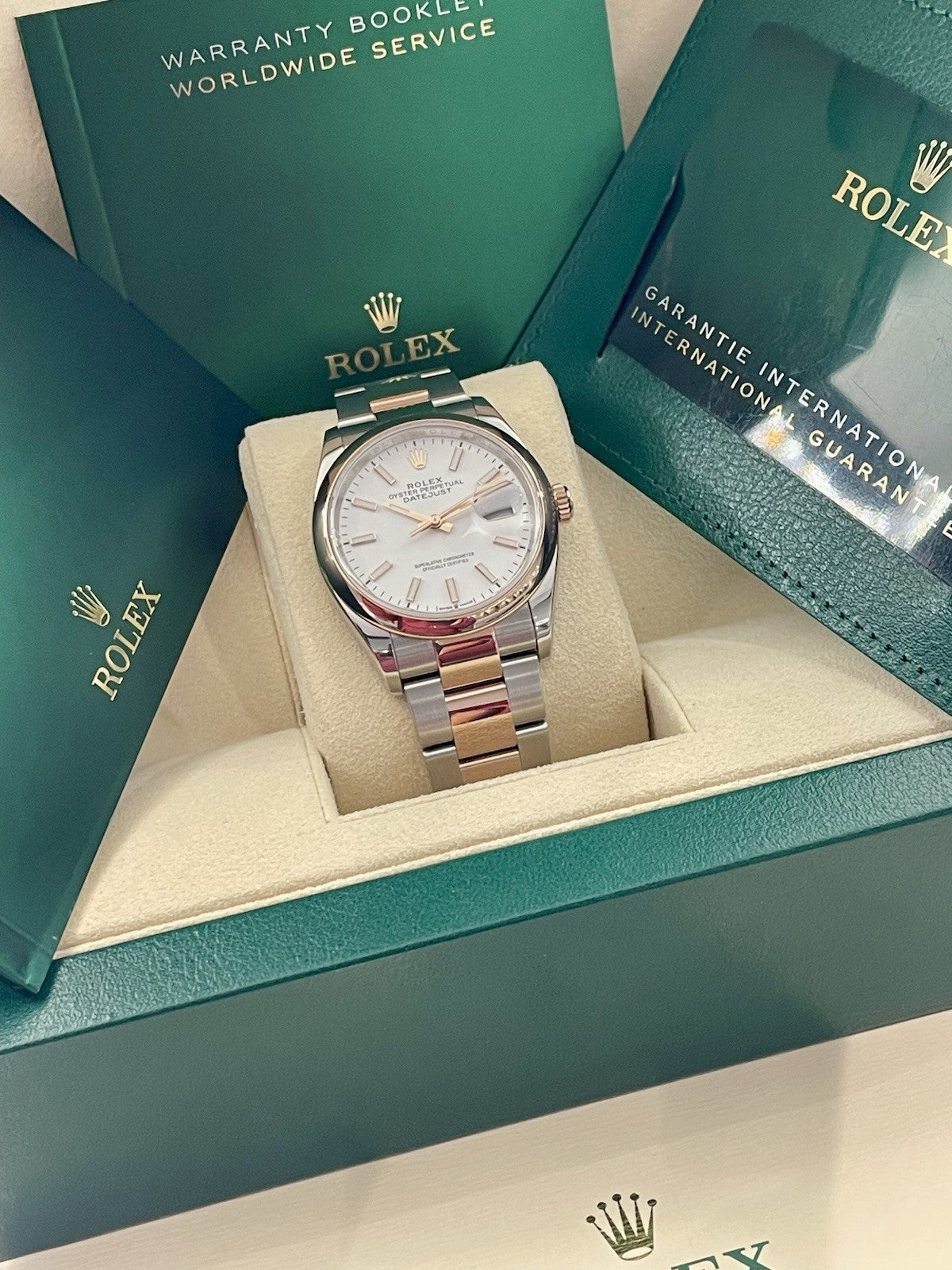 ROLEX DATEJUST 36mm WHITE DIAL ROSE GOLD STAINLESS STEEL ref: 126201