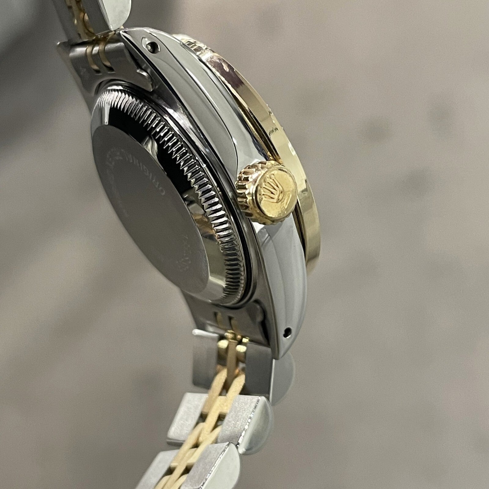 ROLEX LADY-DATEJUST 26mm MOTHER OF PEARL DIAL DIAMOND BEZEL JUBILEE ref: 69173