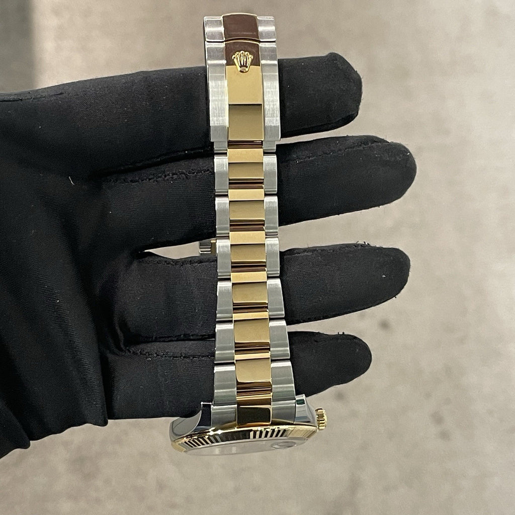 ROLEX DATEJUST 41mm BLACK DIAMOND DIAL YELLOW GOLD STAINLESS FLUTED ref: 126333