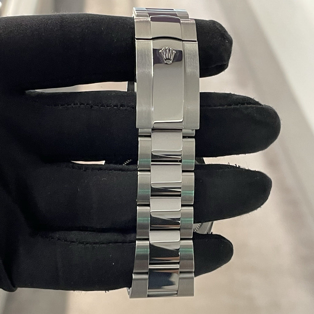 ROLEX SKY-DWELLER 42mm WHITE DIAL OYSTERSTEEL ref: 326934