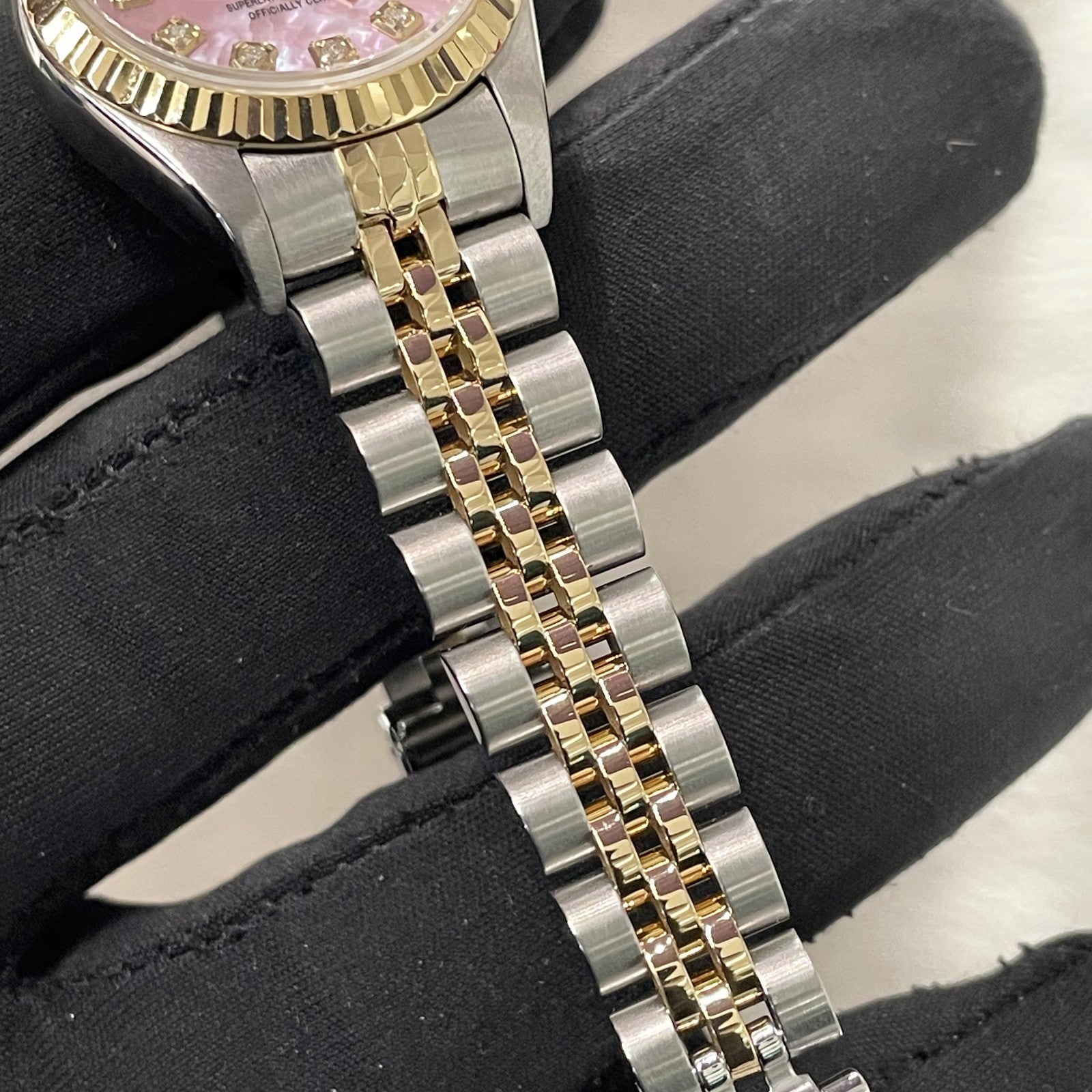 ROLEX LADY-DATEJUST 26mm PINK MOTHER OF PEARL DIAL FLUTED BEZEL ref: 69173