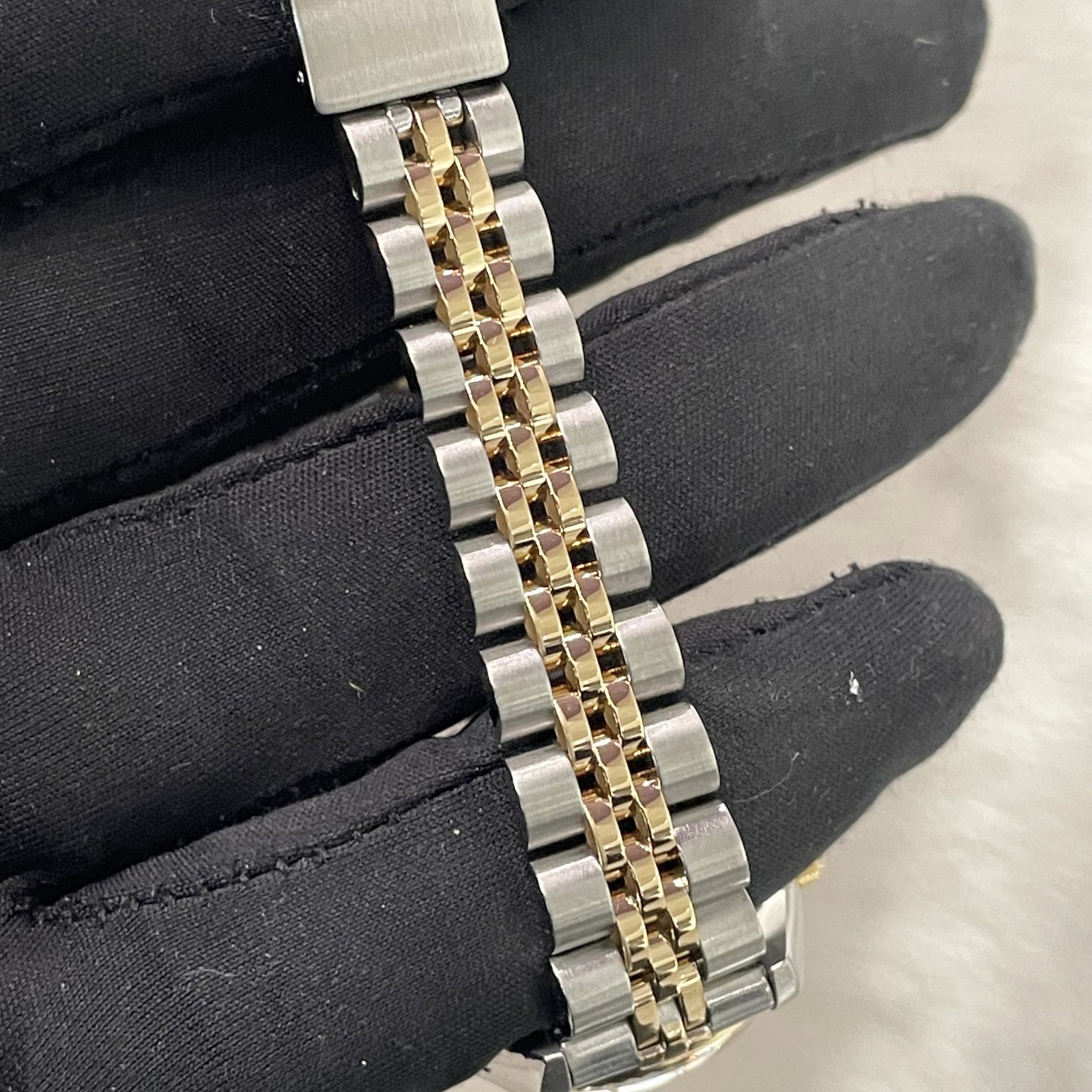 ROLEX LADY-DATEJUST 26mm PINK MOTHER OF PEARL DIAL FLUTED BEZEL ref: 69173