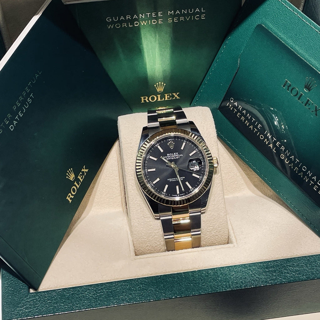 ROLEX DATEJUST 41mm BLACK DIAL YELLOW GOLD STEEL FLUTED BEZEL ref: 126333