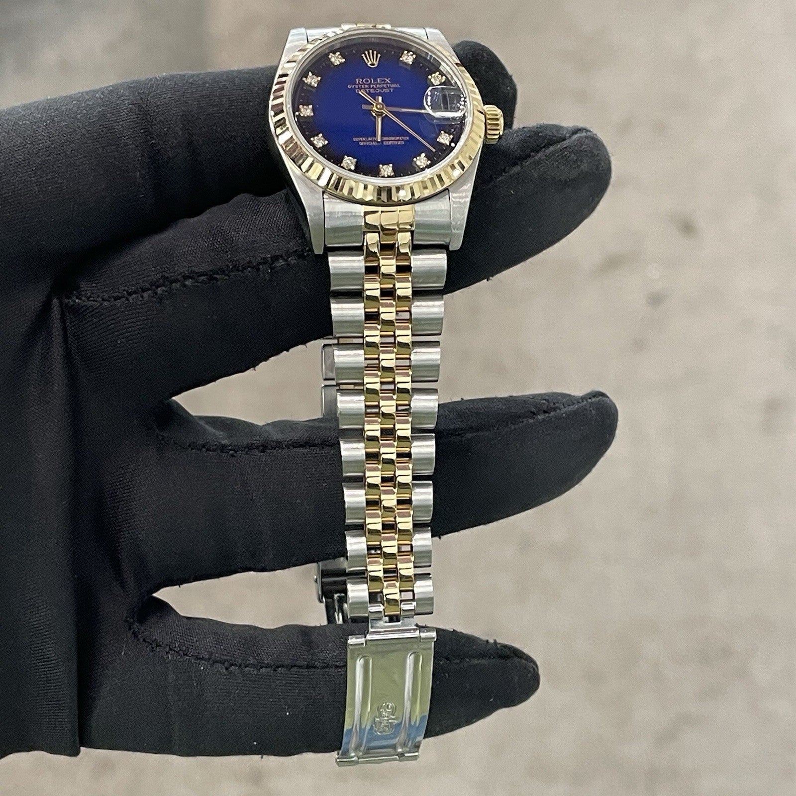 ROLEX DATEJUST 31mm FACTORY BLUE VIGNETTE DIAMOND DIAL JUBILEE FLUTED ref: 68273