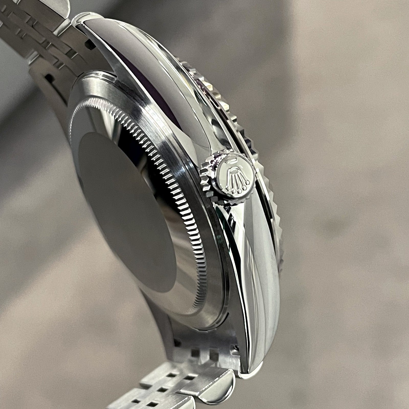 ROLEX SKY-DWELLER 42mm BLUE DIAL STAINLESS STEEL JUBILEE ref: 336934