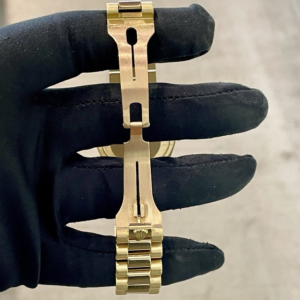 ROLEX DAY-DATE 36 PAVE ROMAN DIAL YELLOW GOLD PRESIDENTIAL DIA BEZEL ref: 18238