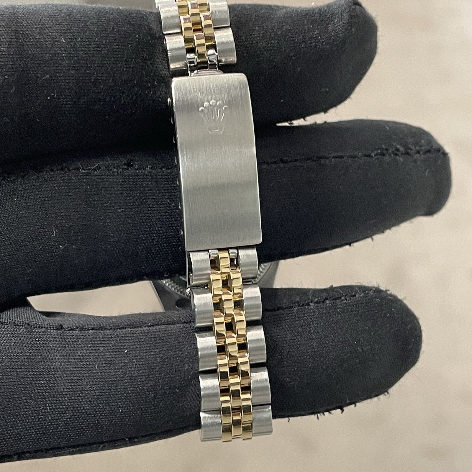 ROLEX LADY-DATEJUST 26mm WHITE ROMAN DIAL DIAMOND BEZEL JUBILEE ref: 69173