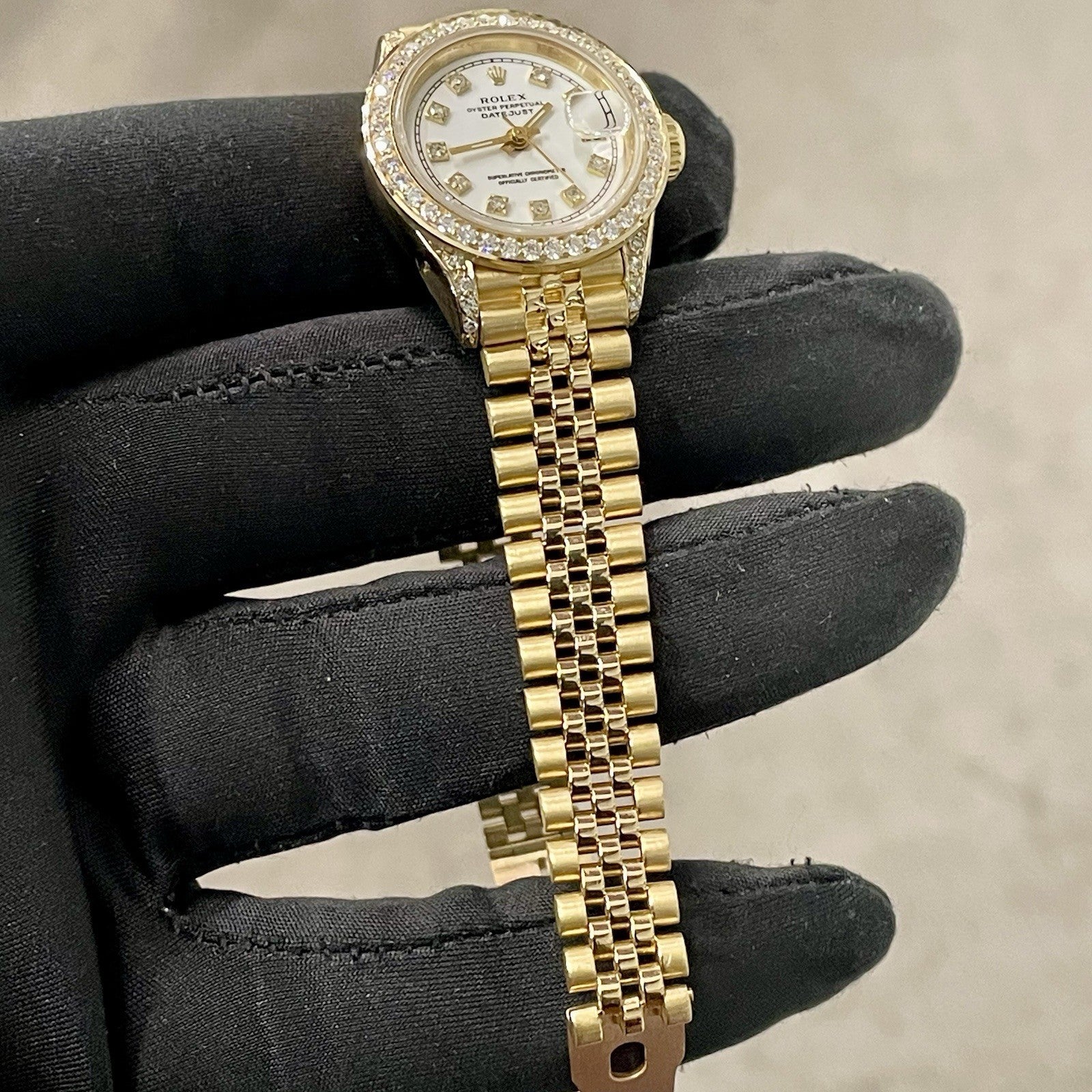 ROLEX DATEJUST 26mm YELLOW GOLD WHITE DIAMOND DIAL DIAMOND CASE ref: 69178