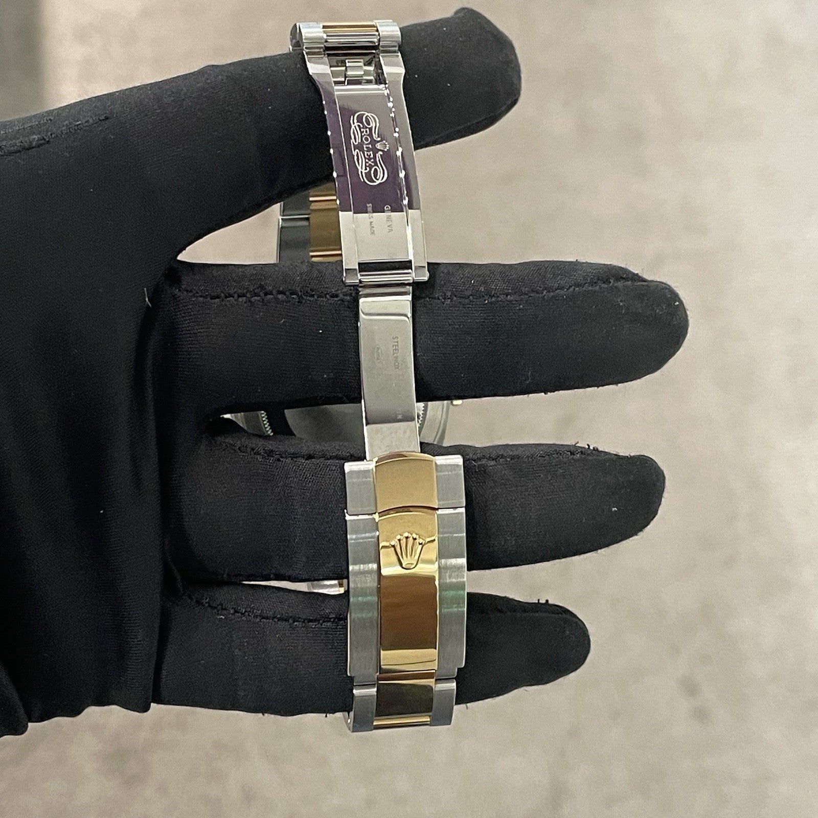 ROLEX DATEJUST 41mm BLACK DIAMOND DIAL YELLOW GOLD STAINLESS FLUTED ref: 126333