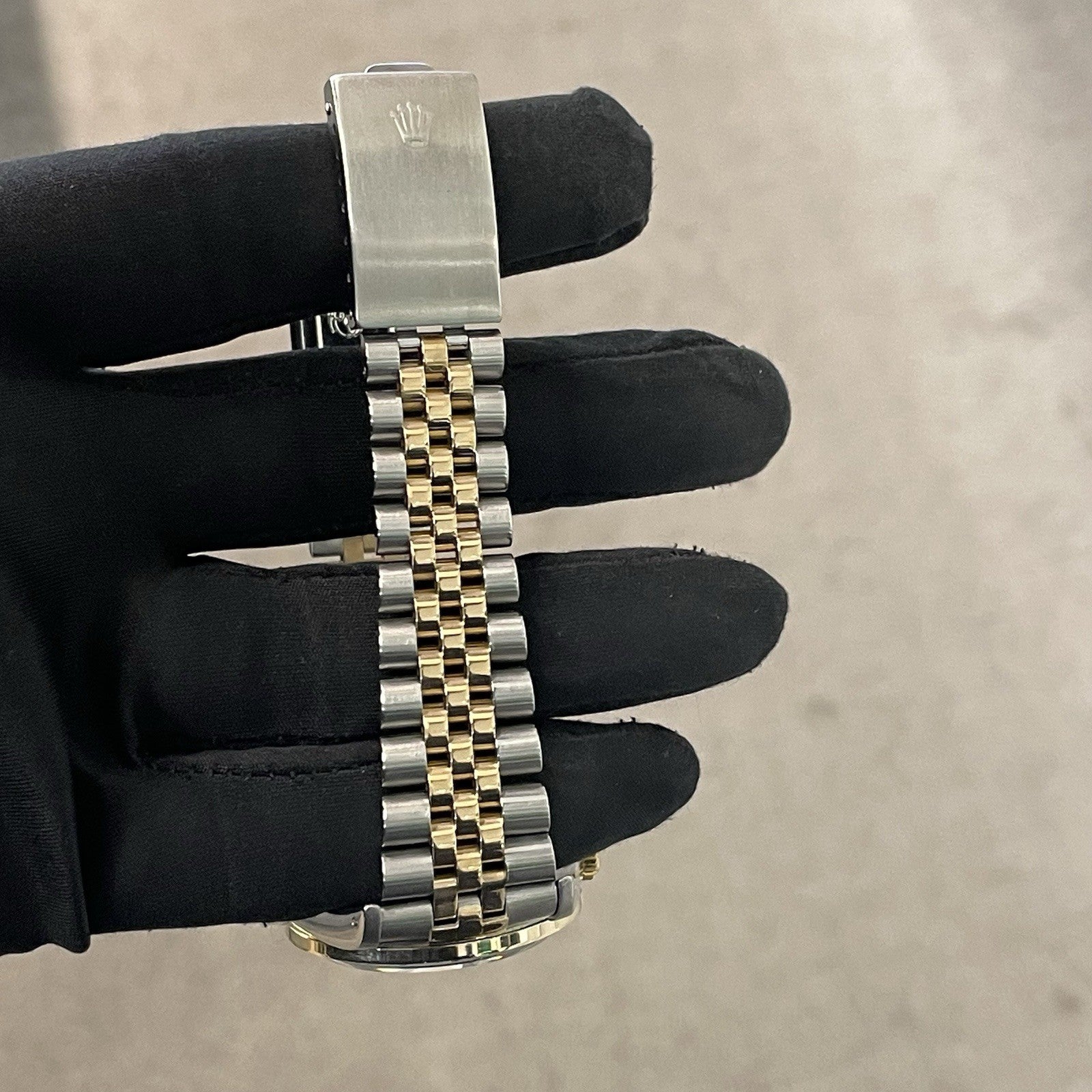 ROLEX DATEJUST 36 MOTHER OF PEARL YELLOW GOLD STAINLESS DIAMOND BEZEL ref: 16233